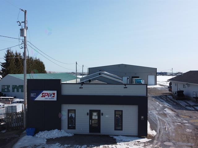 152B Av. De Grand-Pré Property Photo 1