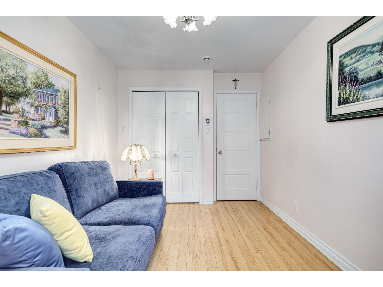 4136 Rue Maisonneuve Property Photo 17