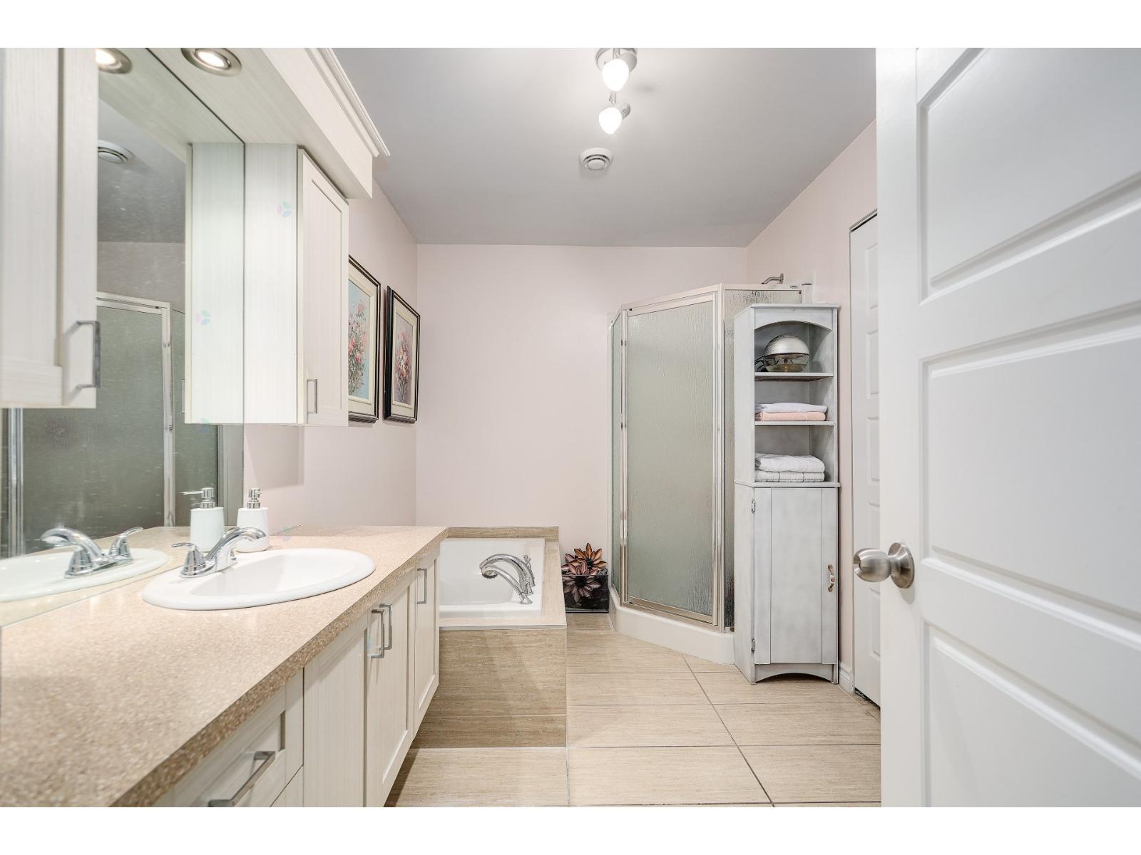4136 Rue Maisonneuve Property Photo 18