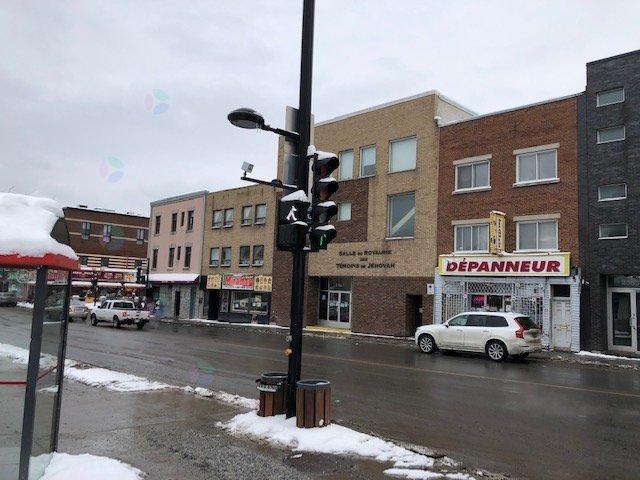 2575-2577 Rue Ontario E. Property Photo 2