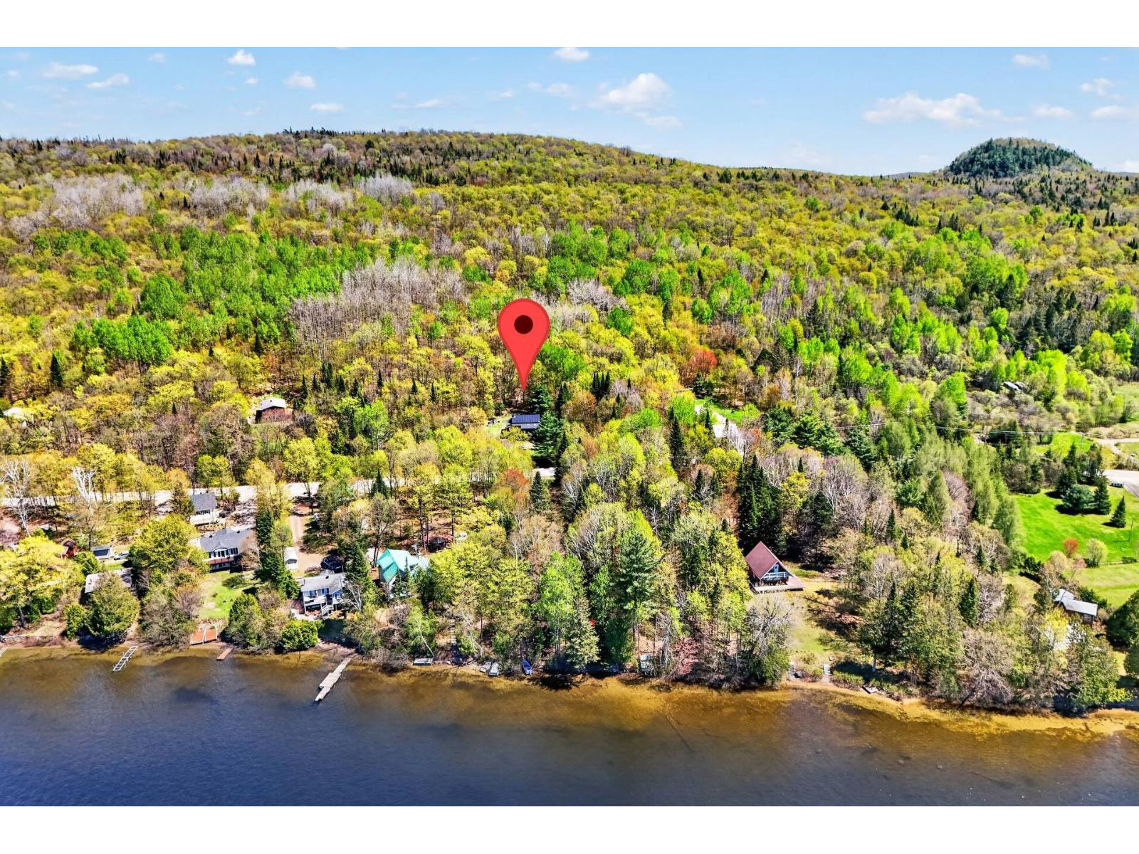 8577 Ch. Du Lac-labelle Property Photo 3