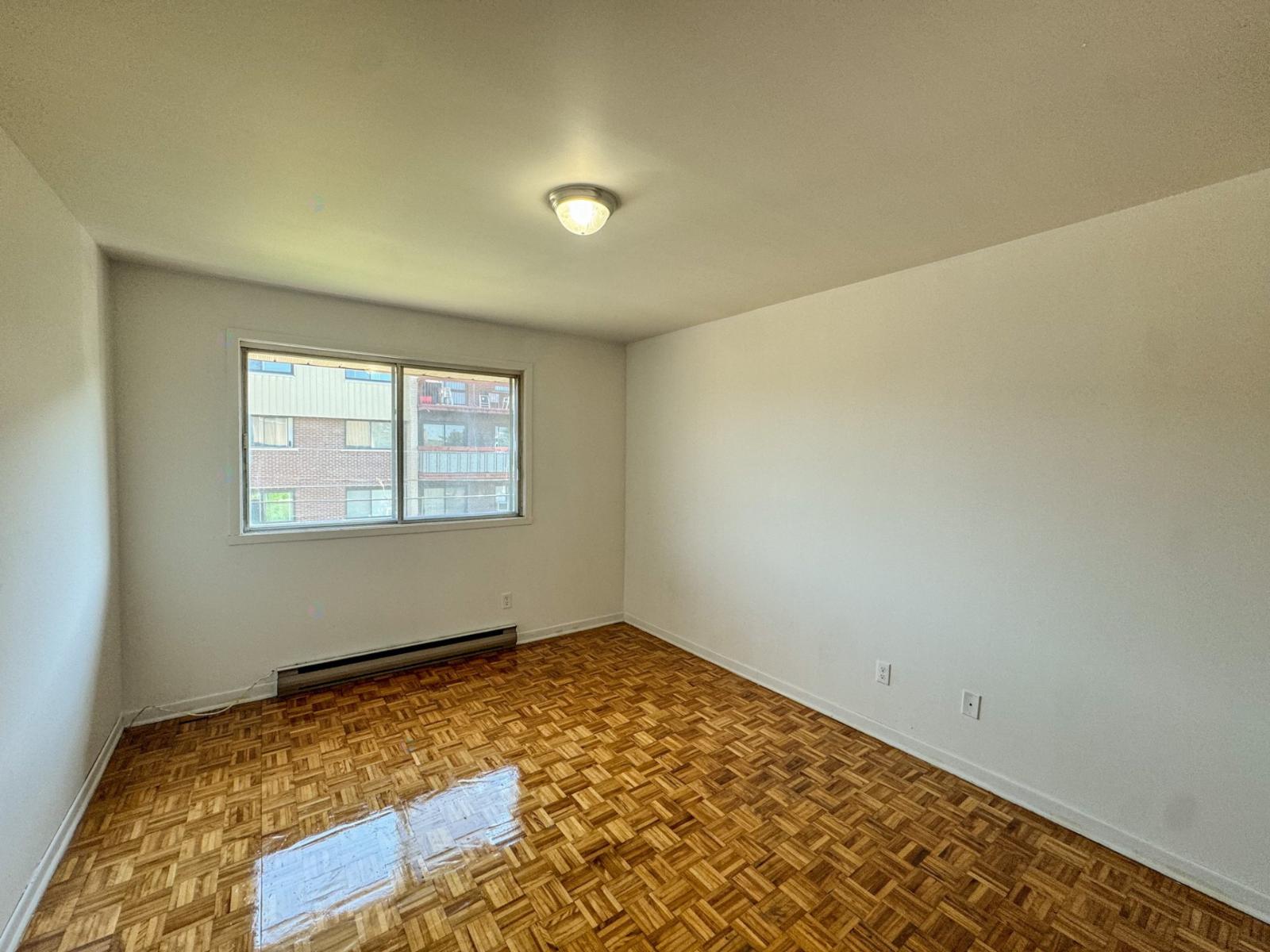 560 Rue De Largentière, #8 Property Photo 4