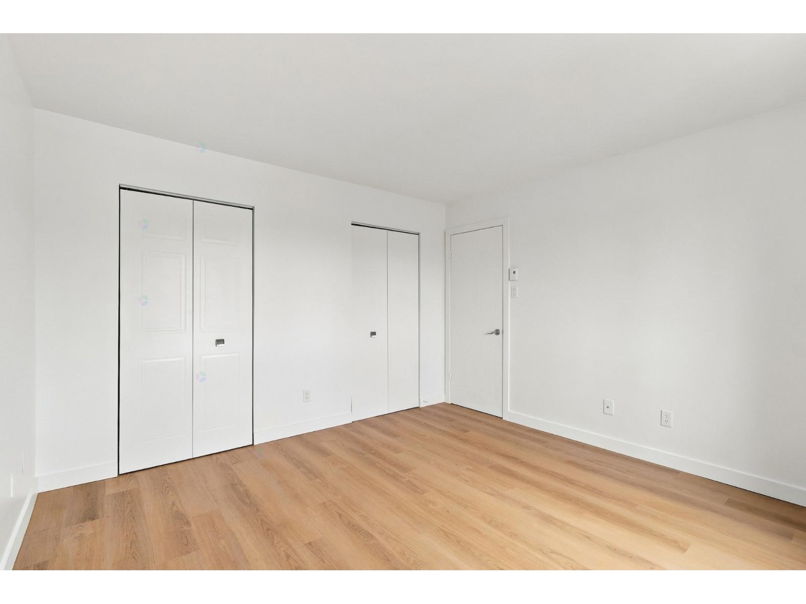 925 Rue Des Éperviers, #106 Property Photo 11