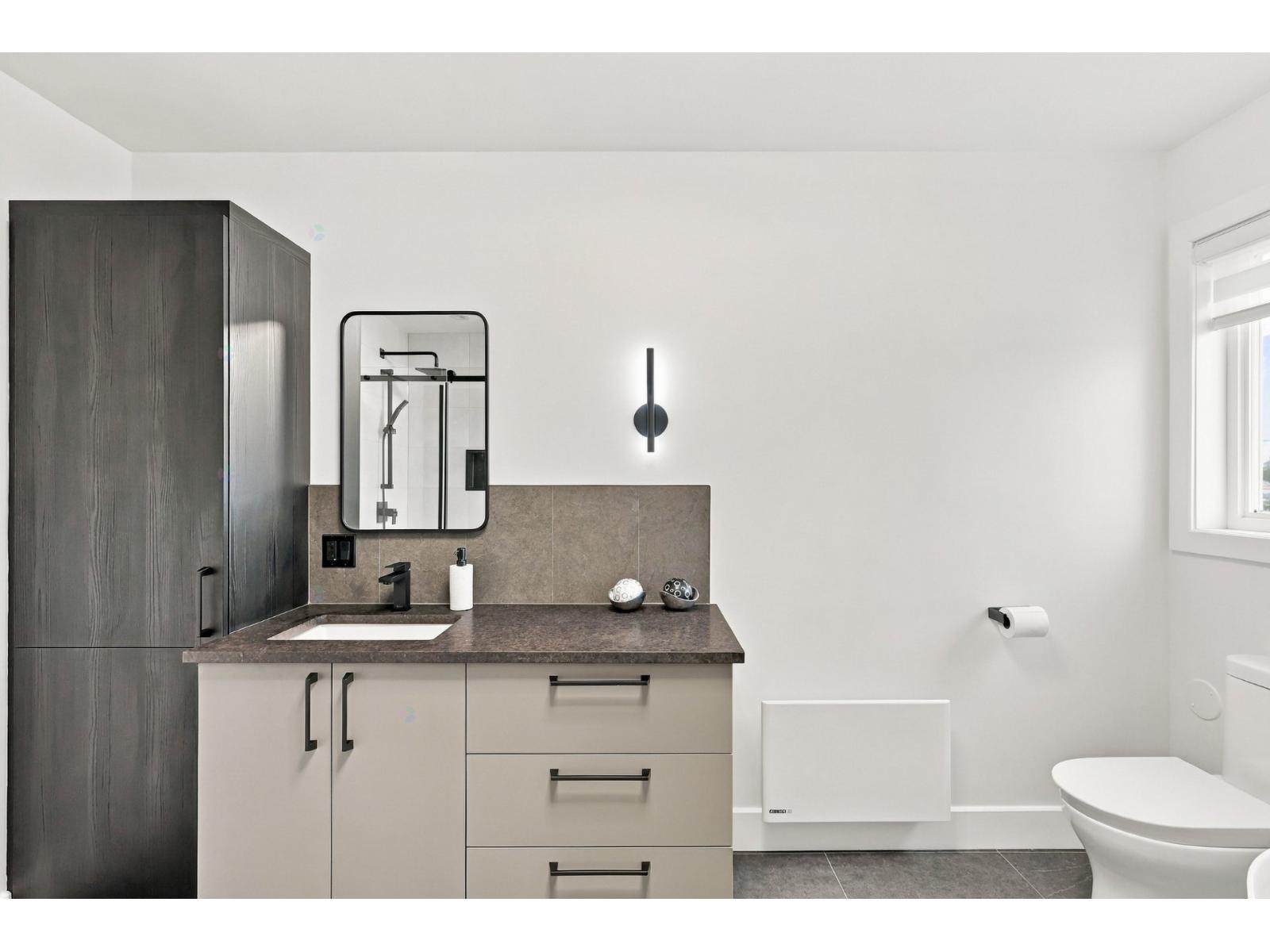 925 Rue Des Éperviers, #106 Property Photo 14