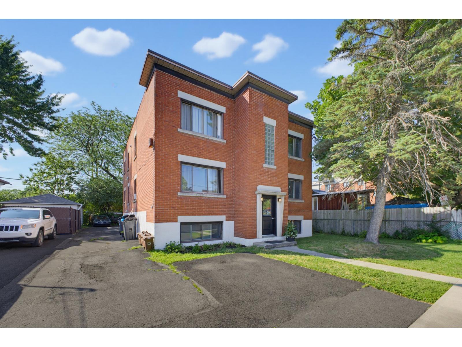 95 Rue René-philippe Property Photo 1