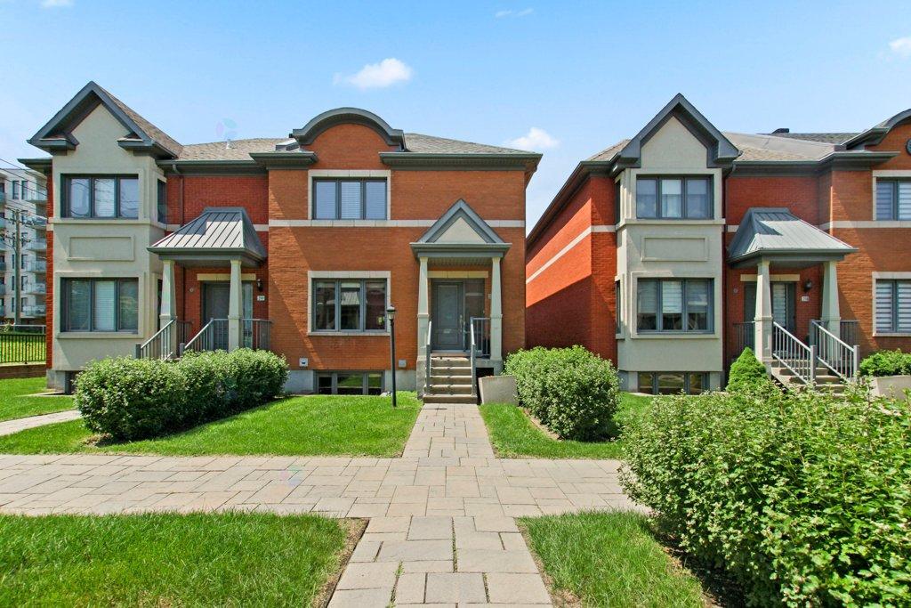292z Av. Hermitage Photo de la propriété 1