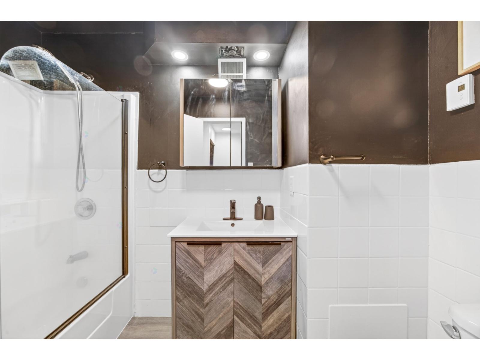 455 Ch. Du Hibou, #218 Property Photo 19