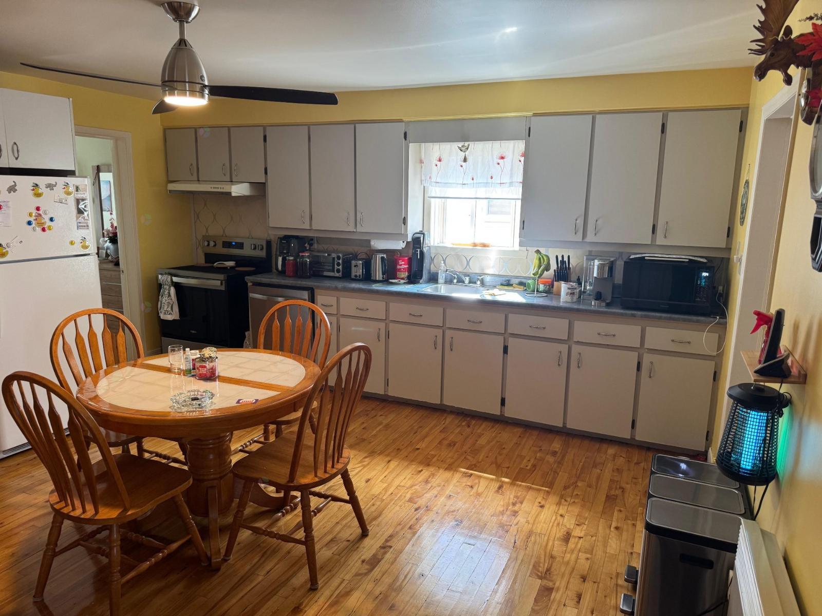1733-1735 Av. St-aimé Property Photo 9