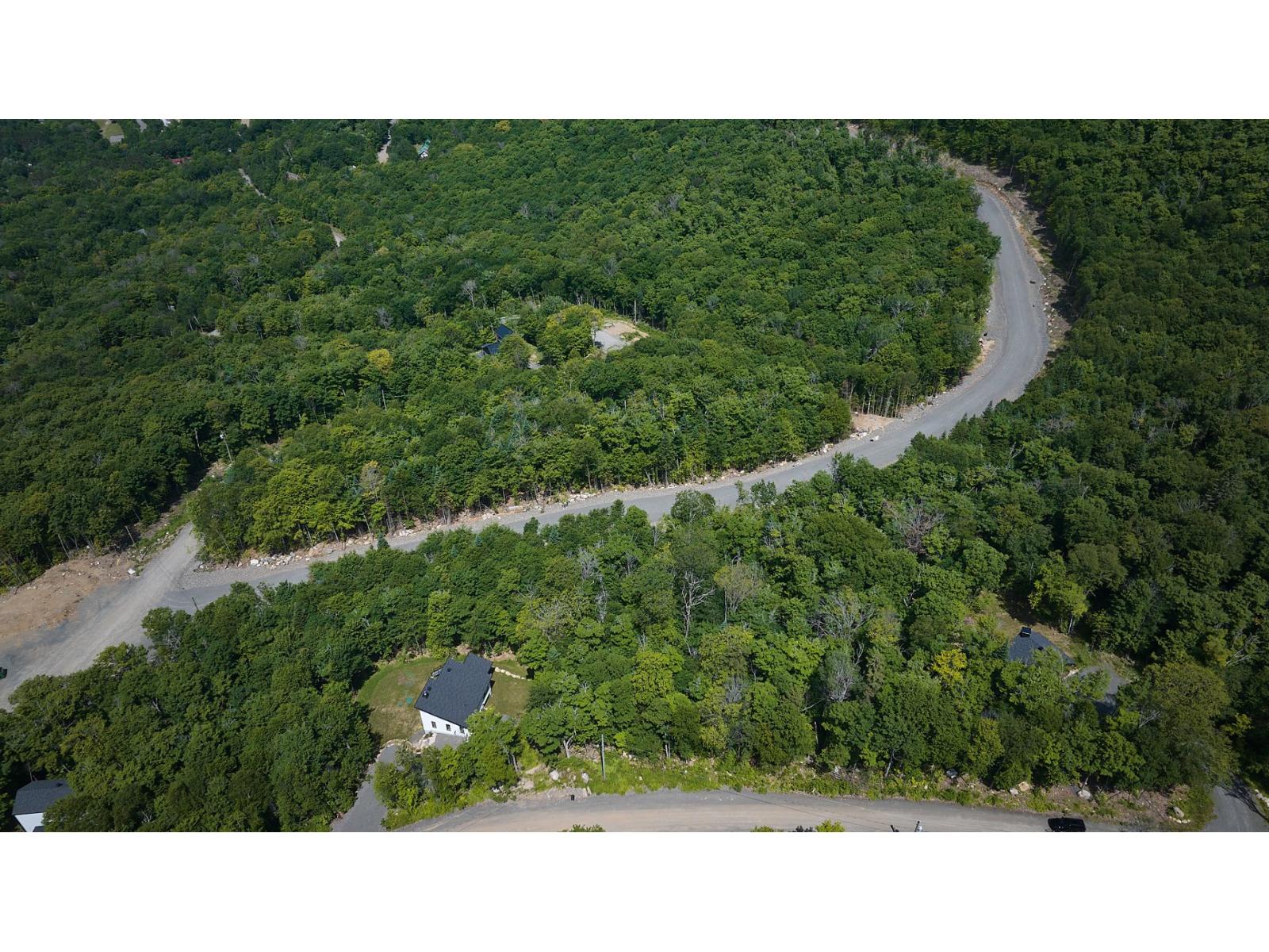 Ch. De La Consol Property Photo 3