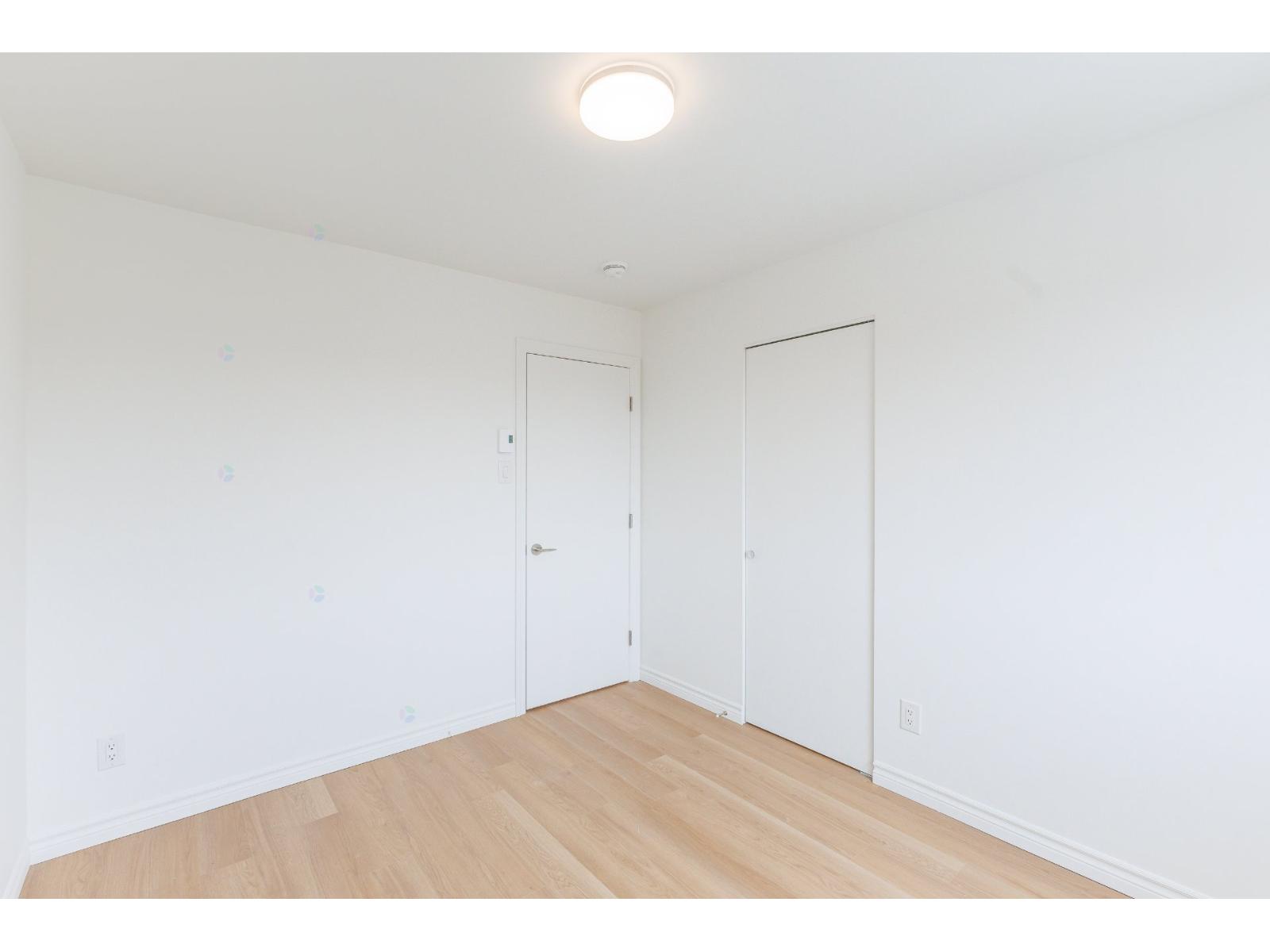 2475 Rue Aubert, #14 Property Photo 20
