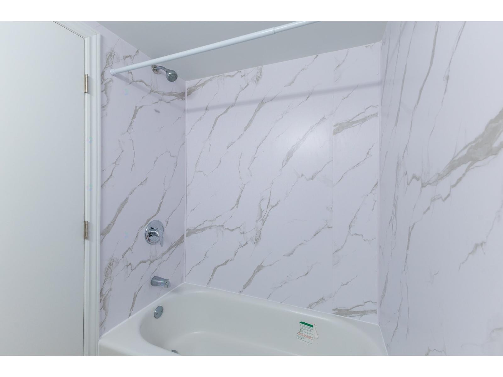 2475 Rue Aubert, #14 Property Photo 27