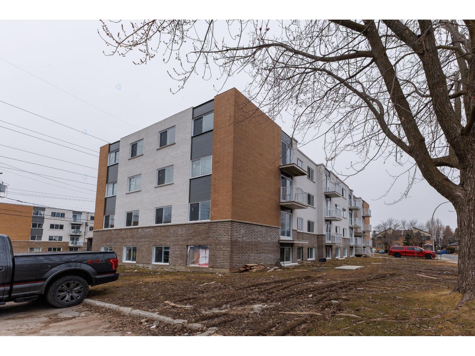 2475 Rue Aubert, #14 Property Photo 38