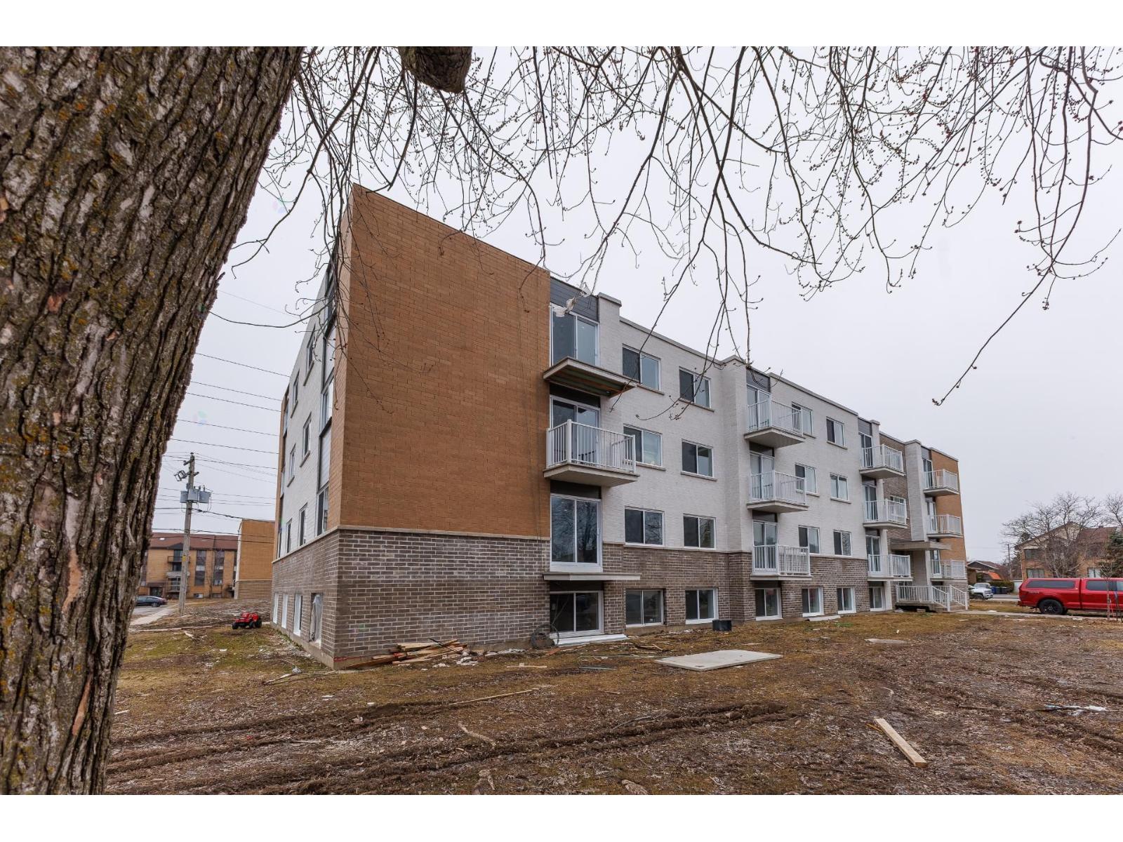 2475 Rue Aubert, #14 Property Photo 39