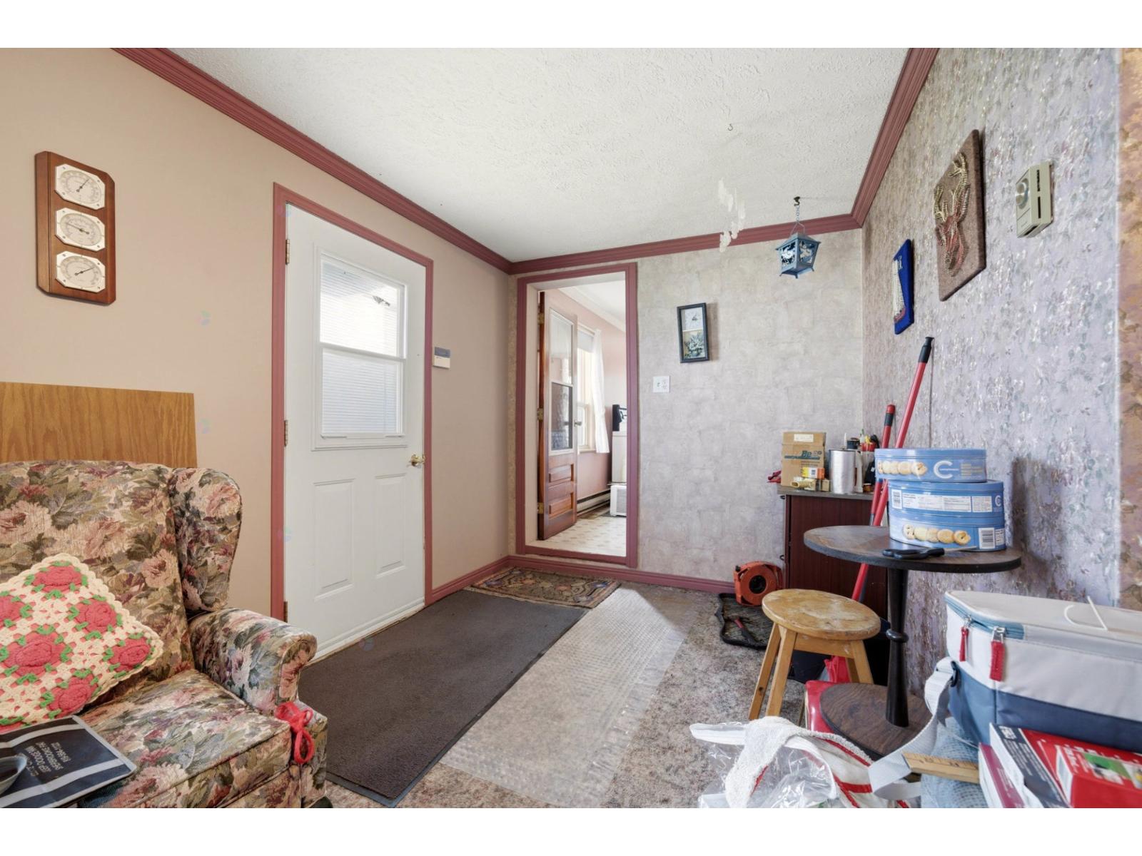 2078z Ch. Hamel Property Photo 15