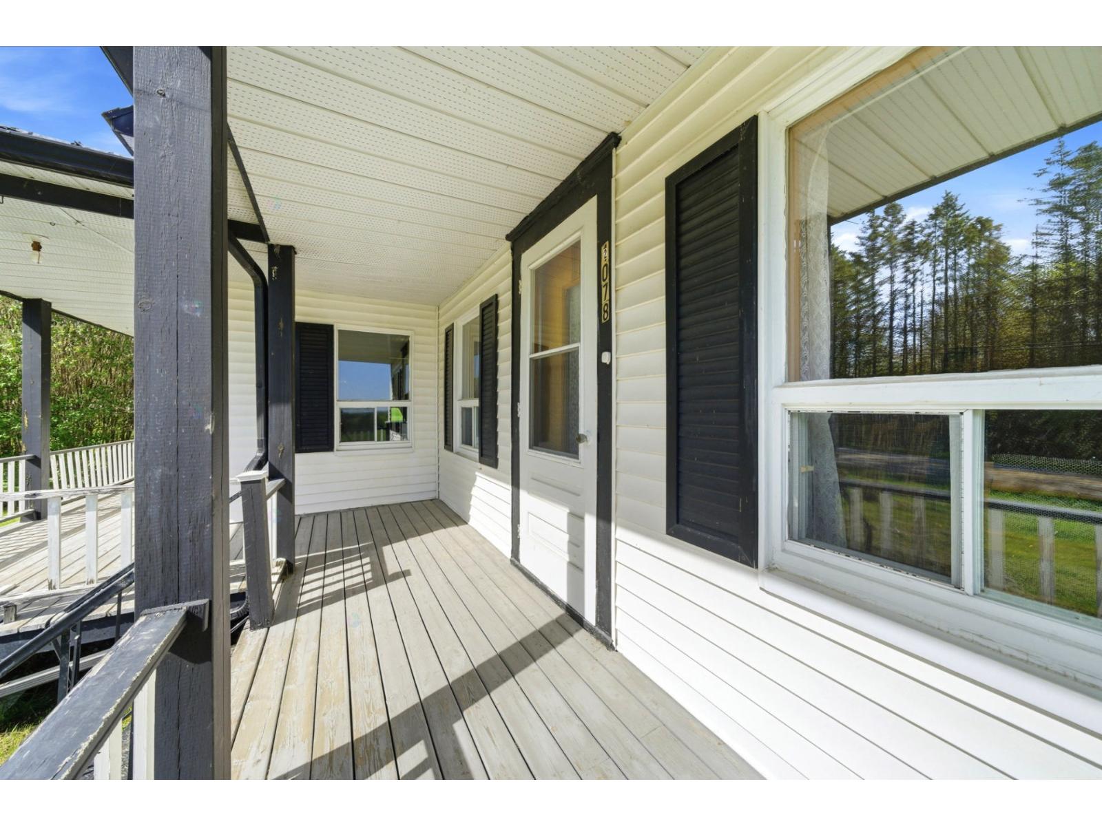 2078z Ch. Hamel Property Photo 43