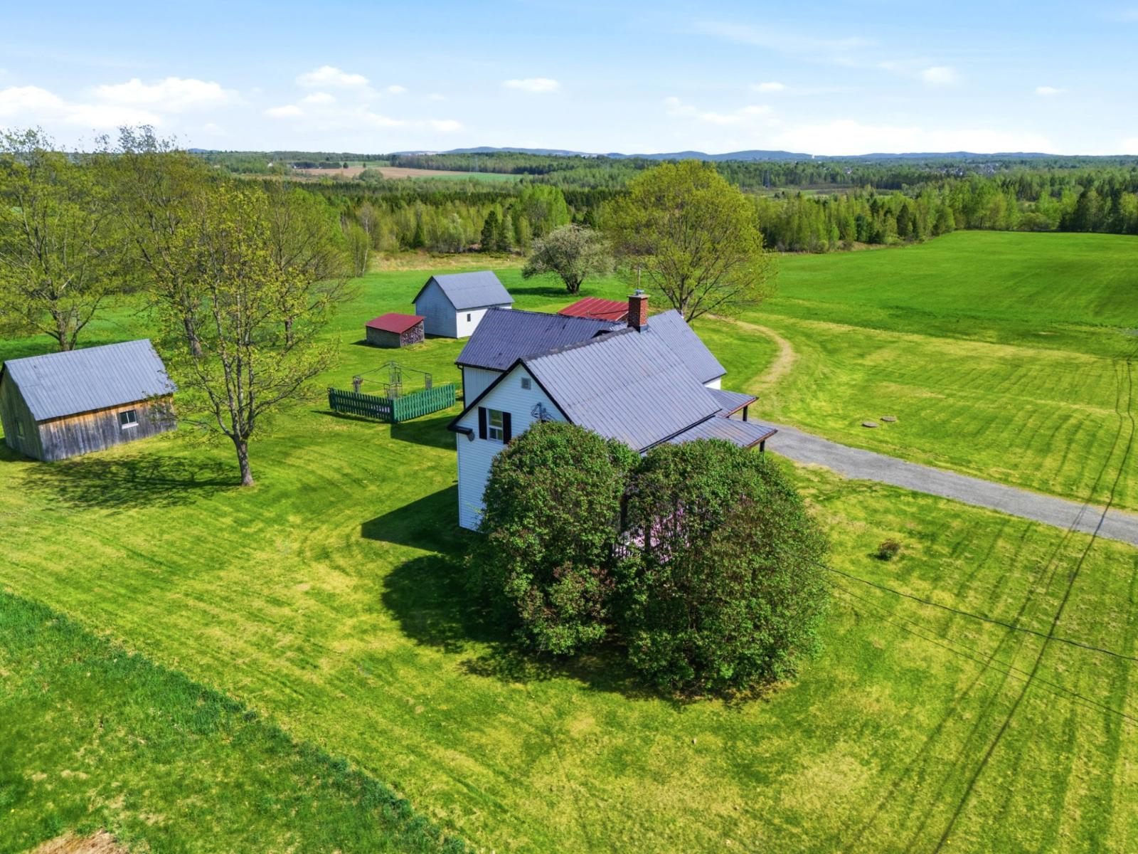 2078z Ch. Hamel Property Photo 47