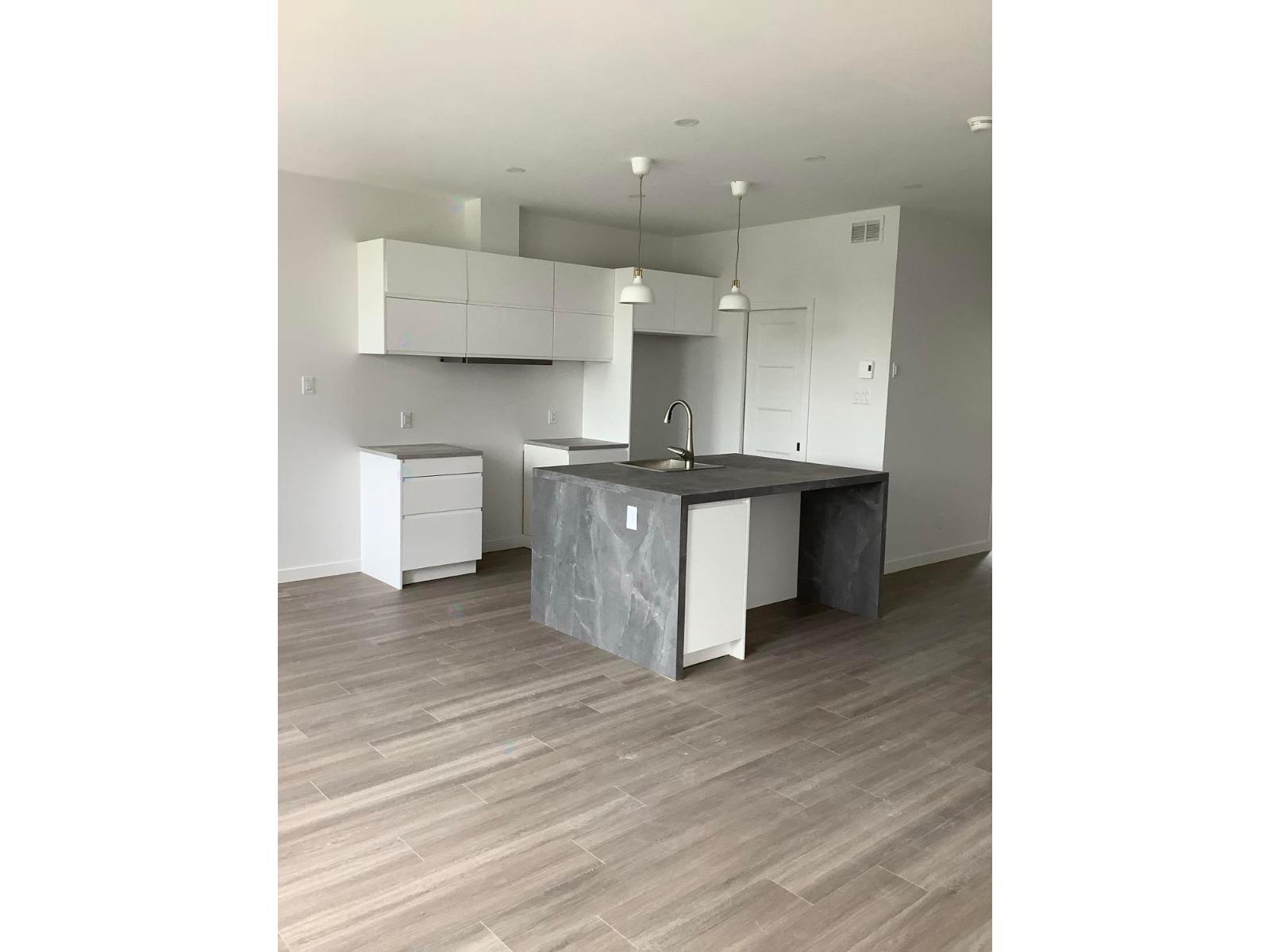352 Rue Principale E. Property Photo 1