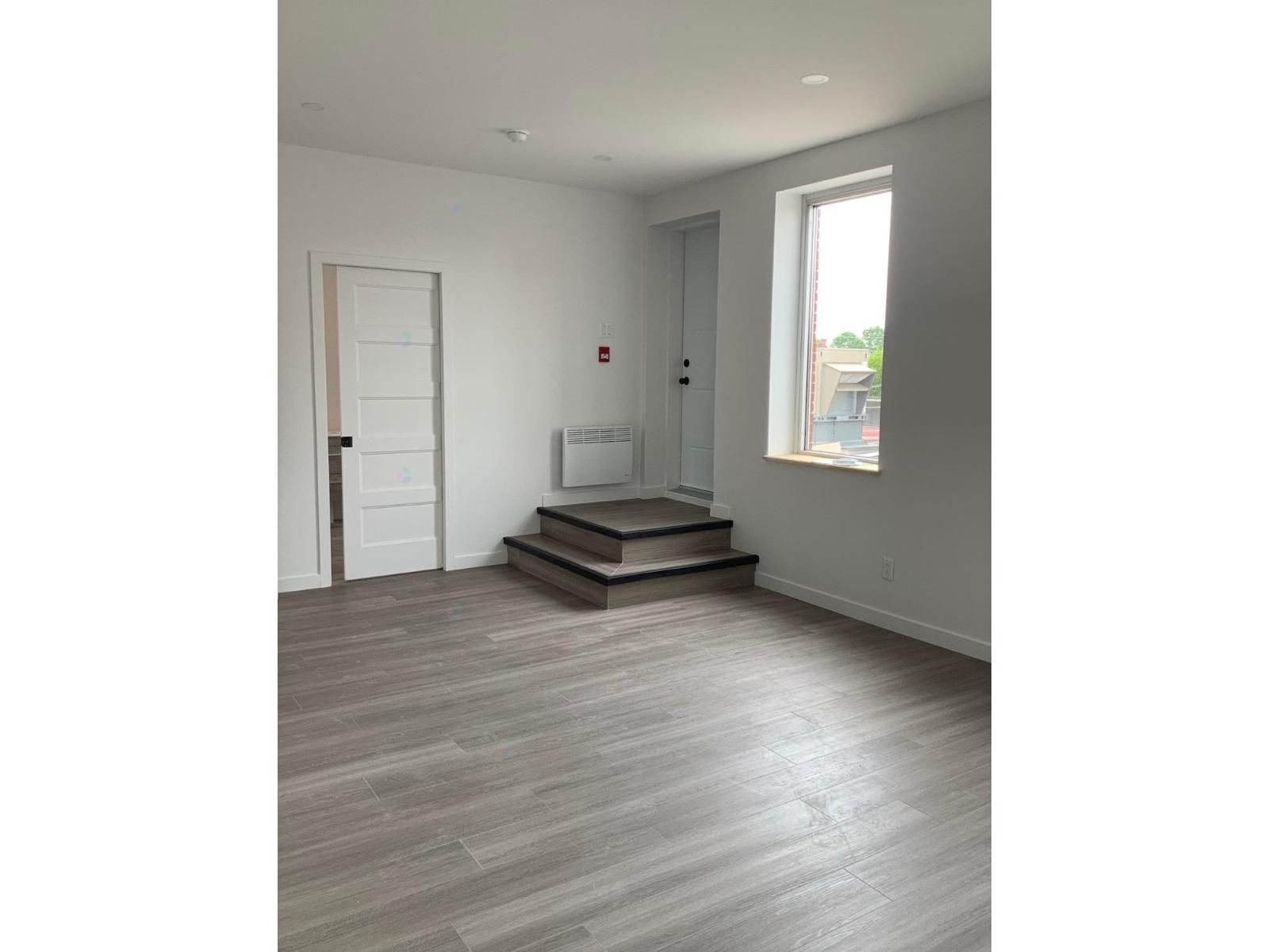 352 Rue Principale E. Property Photo 12