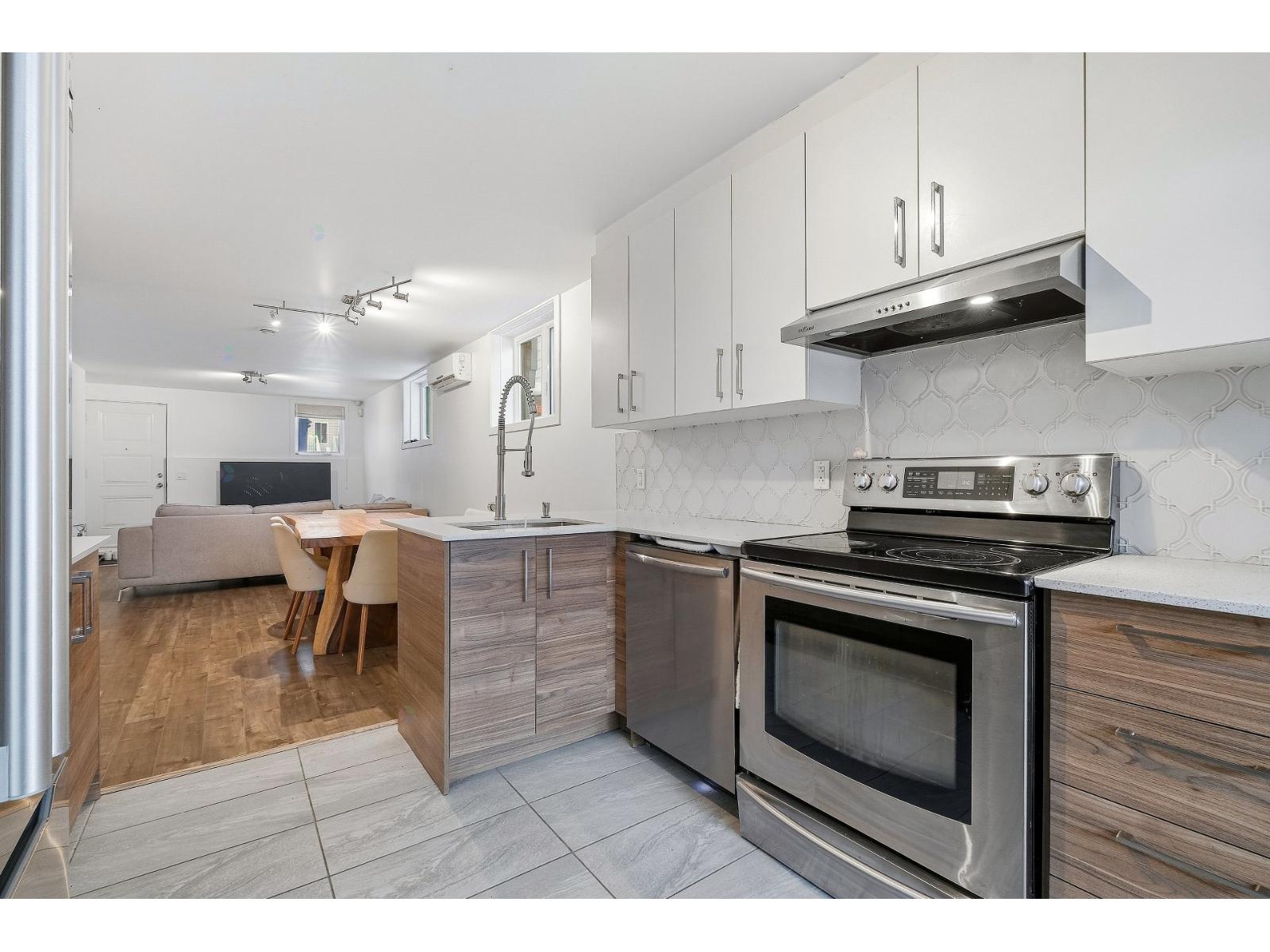2143-2147 Rue Cartier Property Photo 13