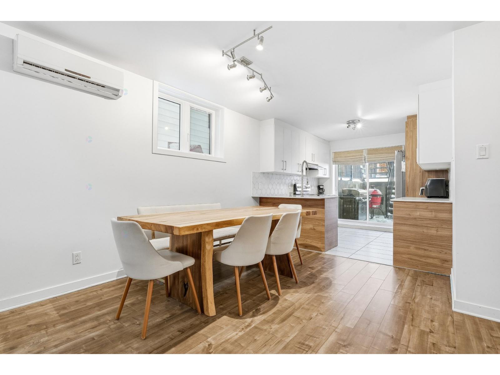 2143-2147 Rue Cartier Property Photo 18