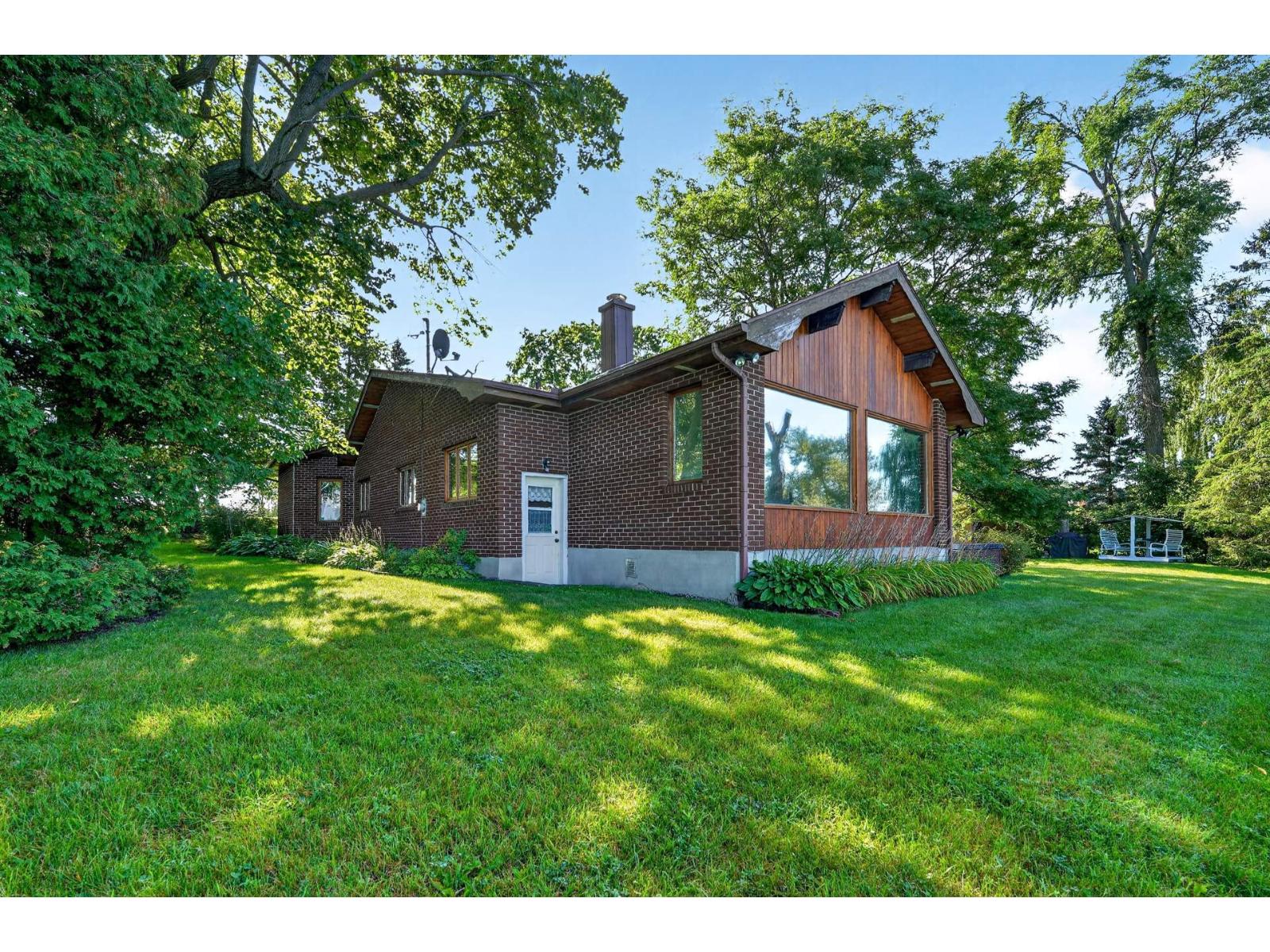 769 Ch. Des Patriotes Property Photo 19