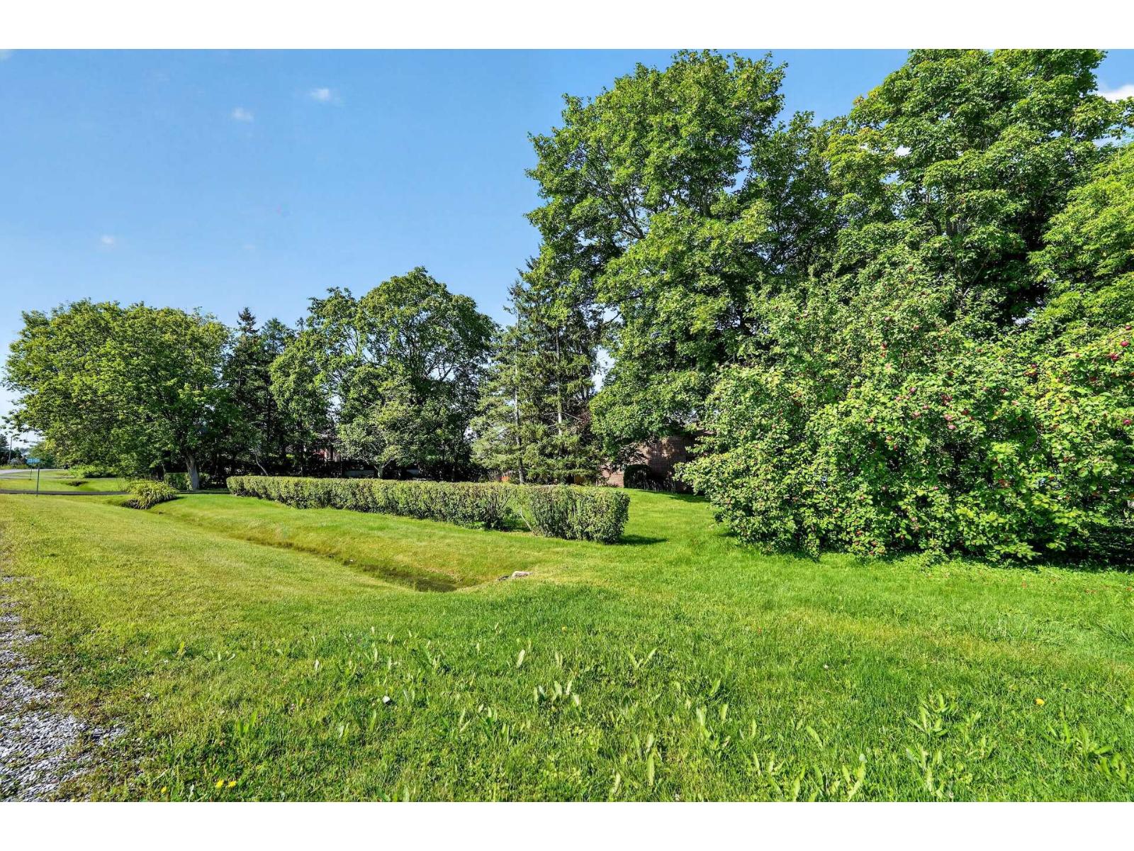 769 Ch. Des Patriotes Property Photo 22