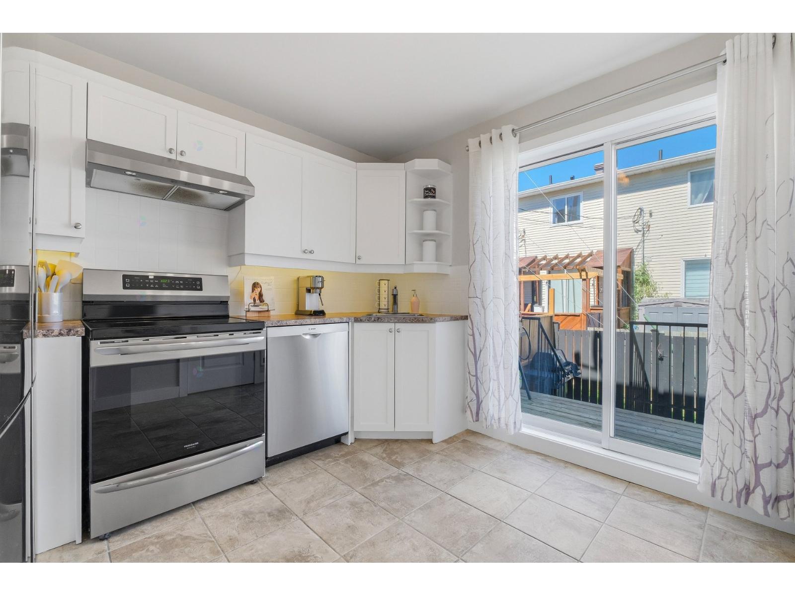 3785z Rue Des Sources Property Photo 11