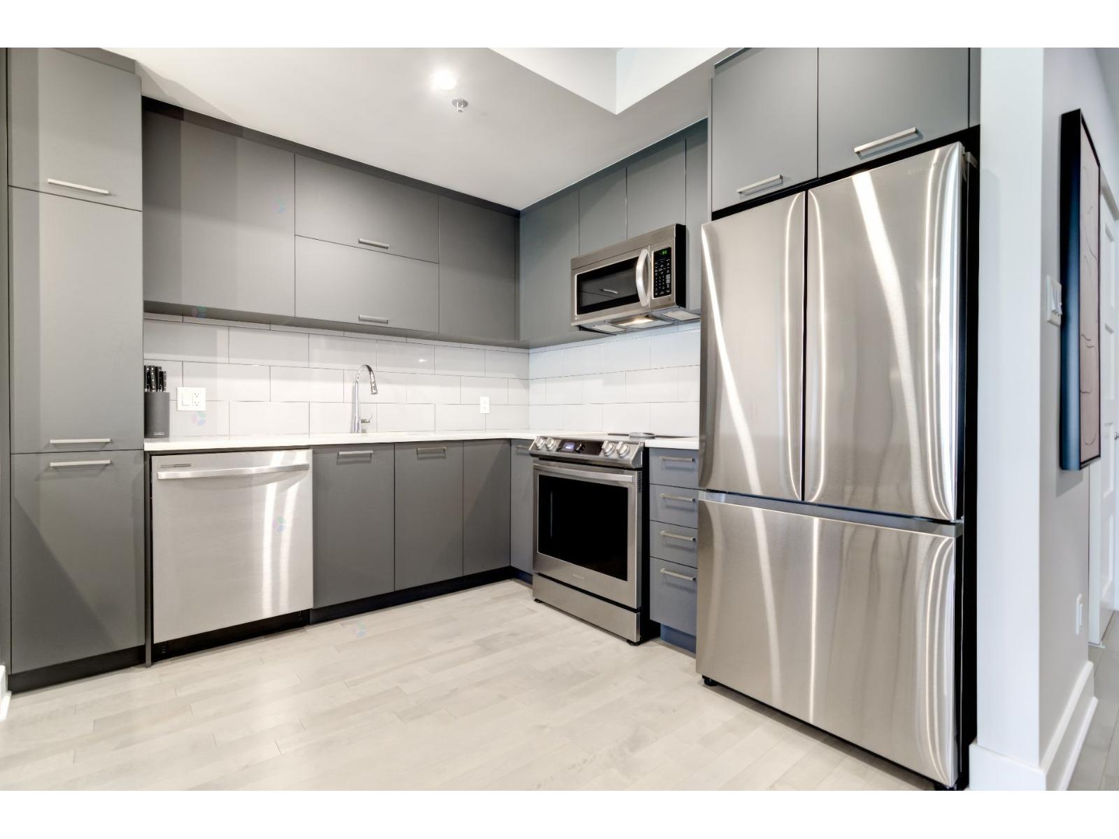 2855 Av. Du Cosmodôme, #102 Property Photo 11