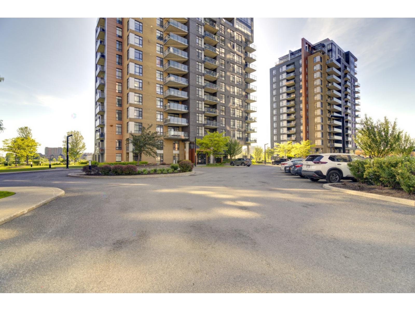 2855 Av. Du Cosmodôme, #102 Property Photo 30