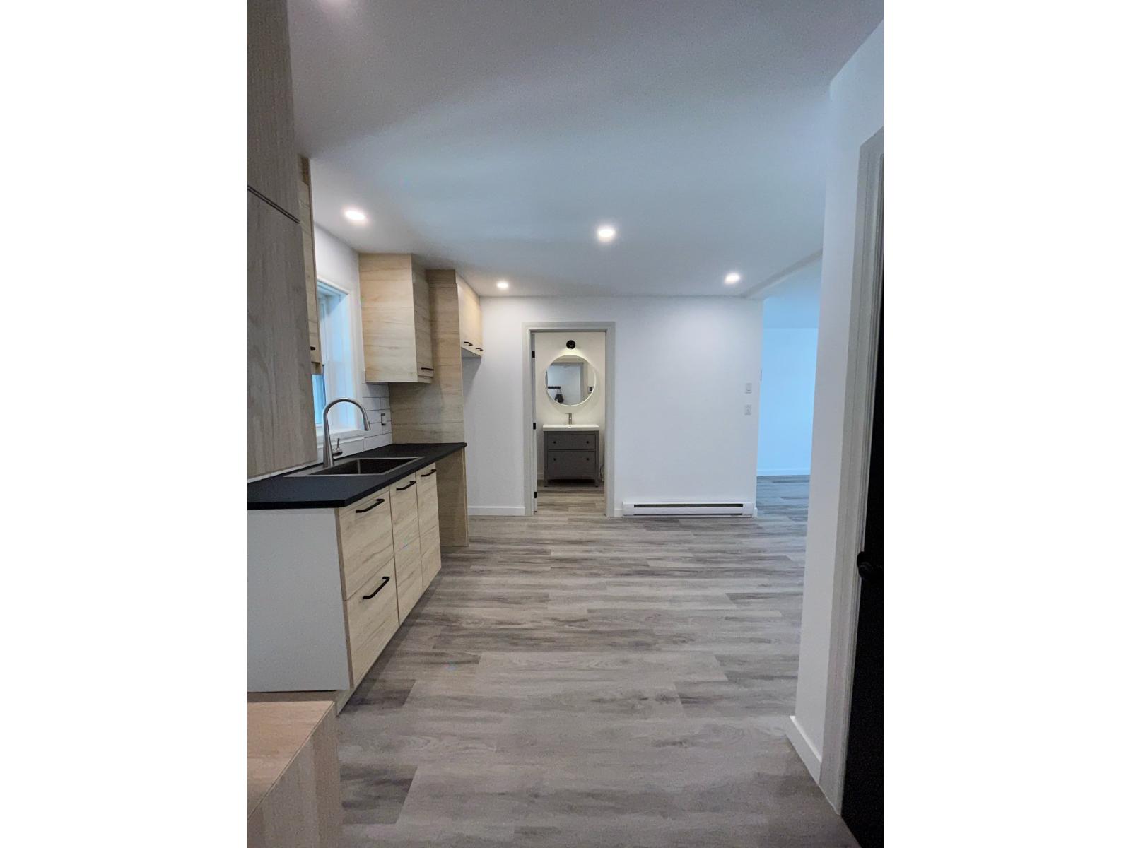 16149-16155 Boul. Gouin O. Property Photo 12