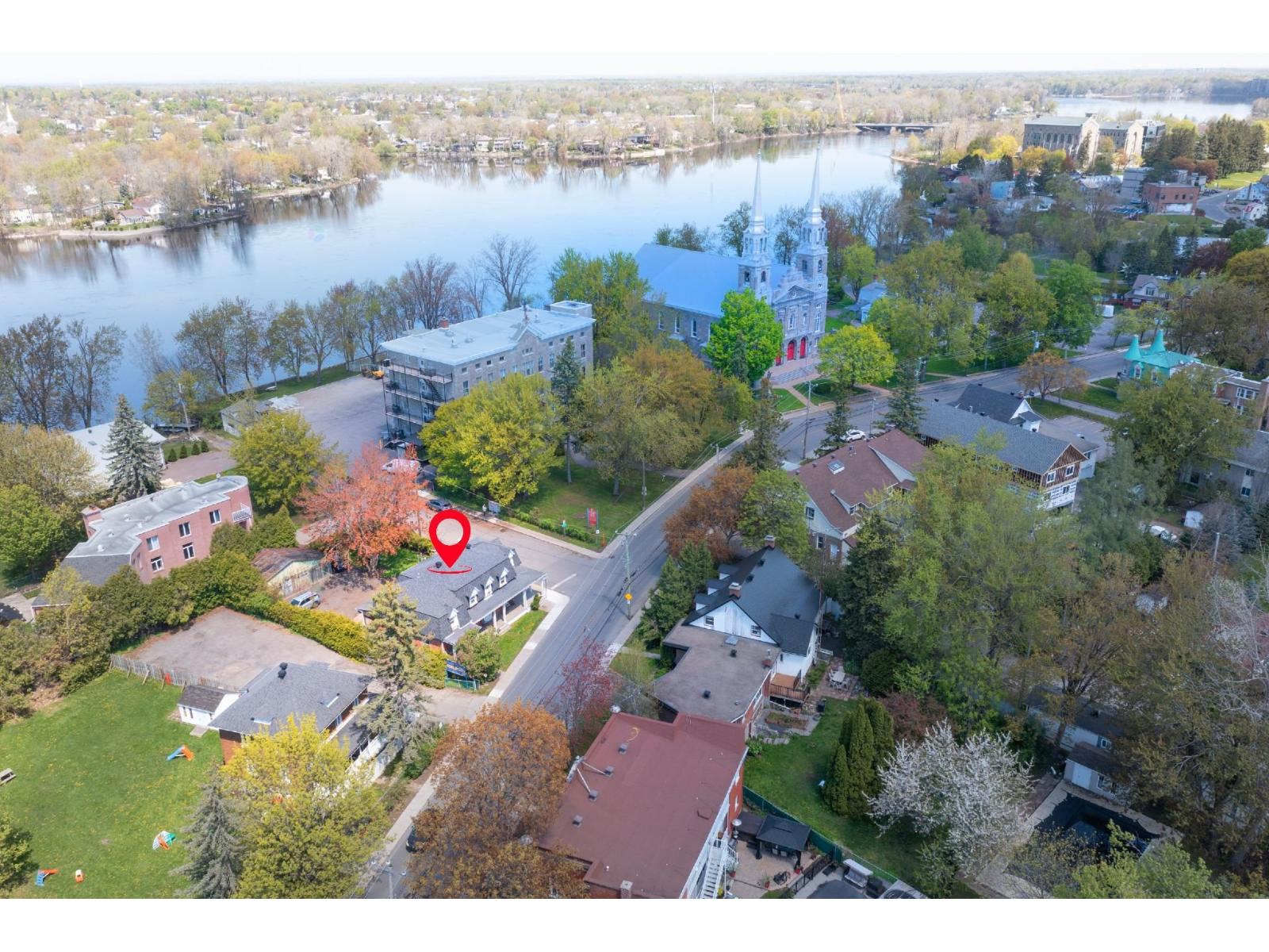 16149-16155 Boul. Gouin O. Property Photo 27
