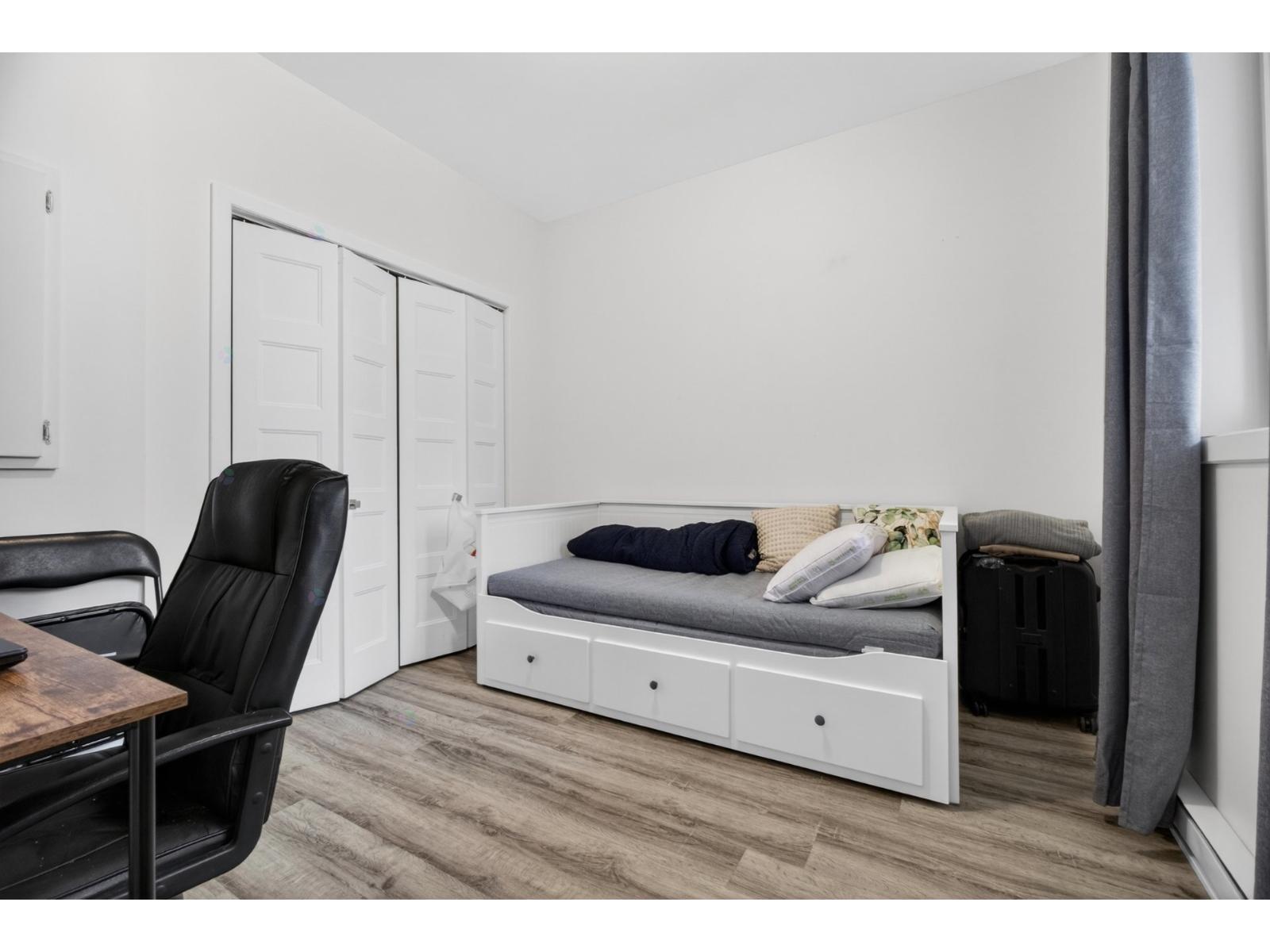 453-457 Rue Ste-hélène Property Photo 18