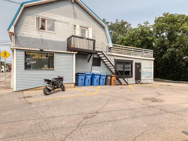 120-122 Rue Notre-dame Property Photo 3