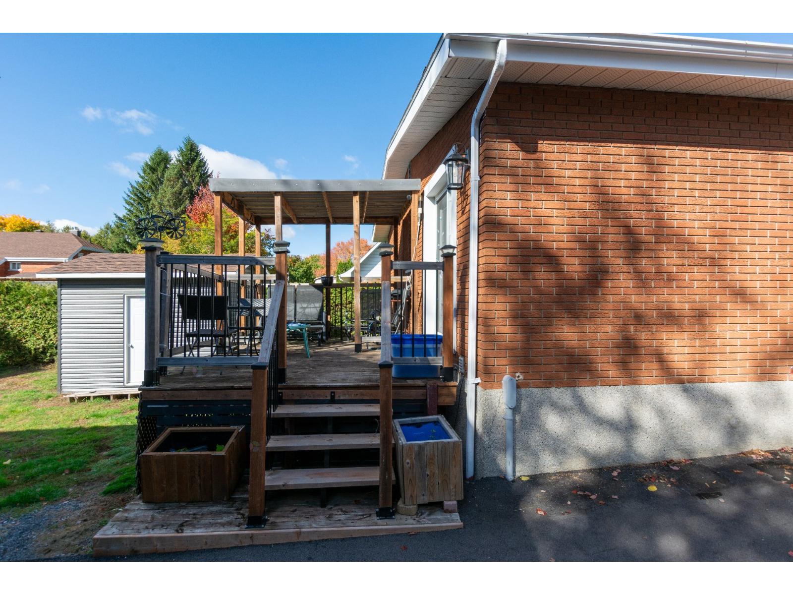 1150 Rue Chabanel Property Photo 8