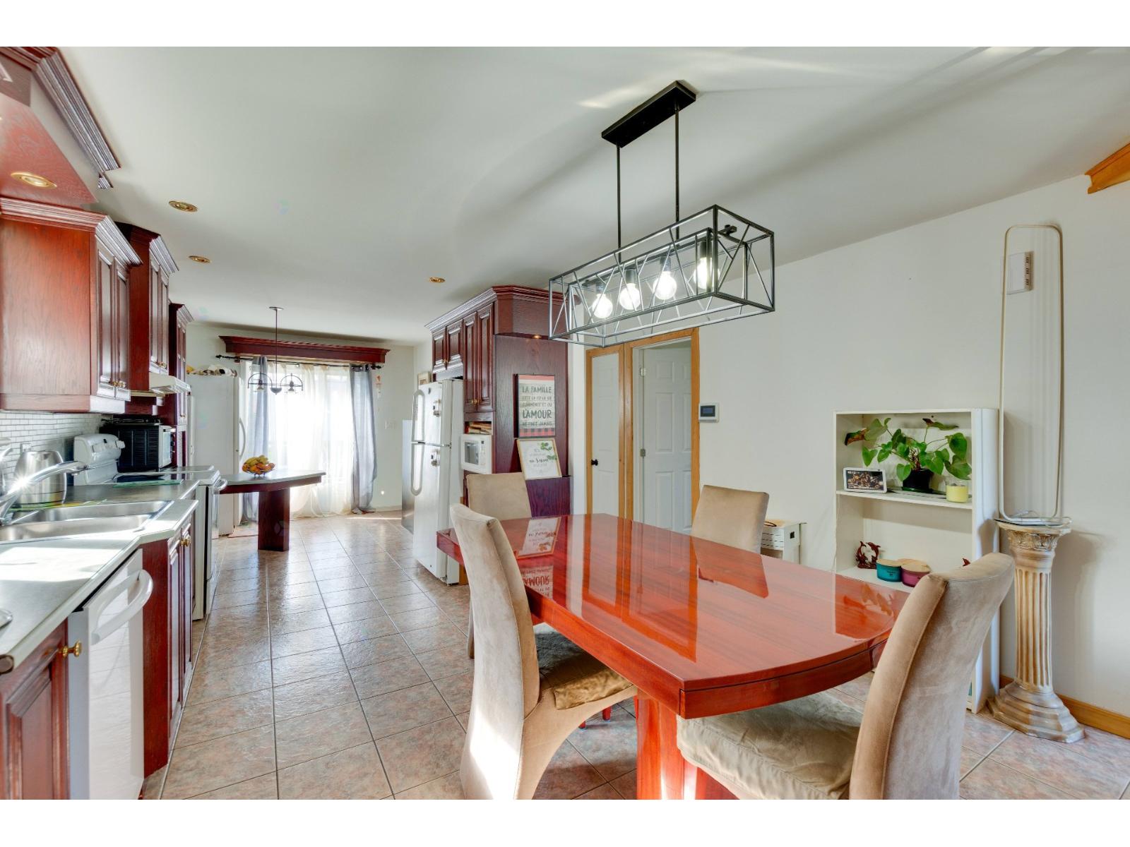 1150 Rue Chabanel Property Photo 17