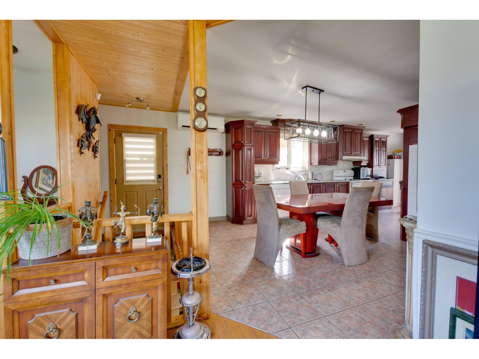 1150 Rue Chabanel Property Photo 20