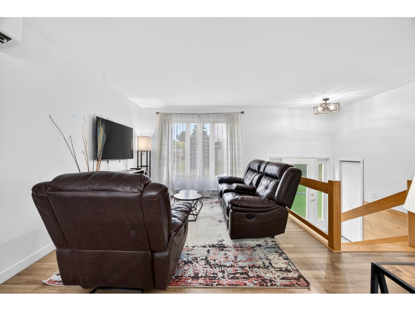 42 Rue Ste-hélène Property Photo 13