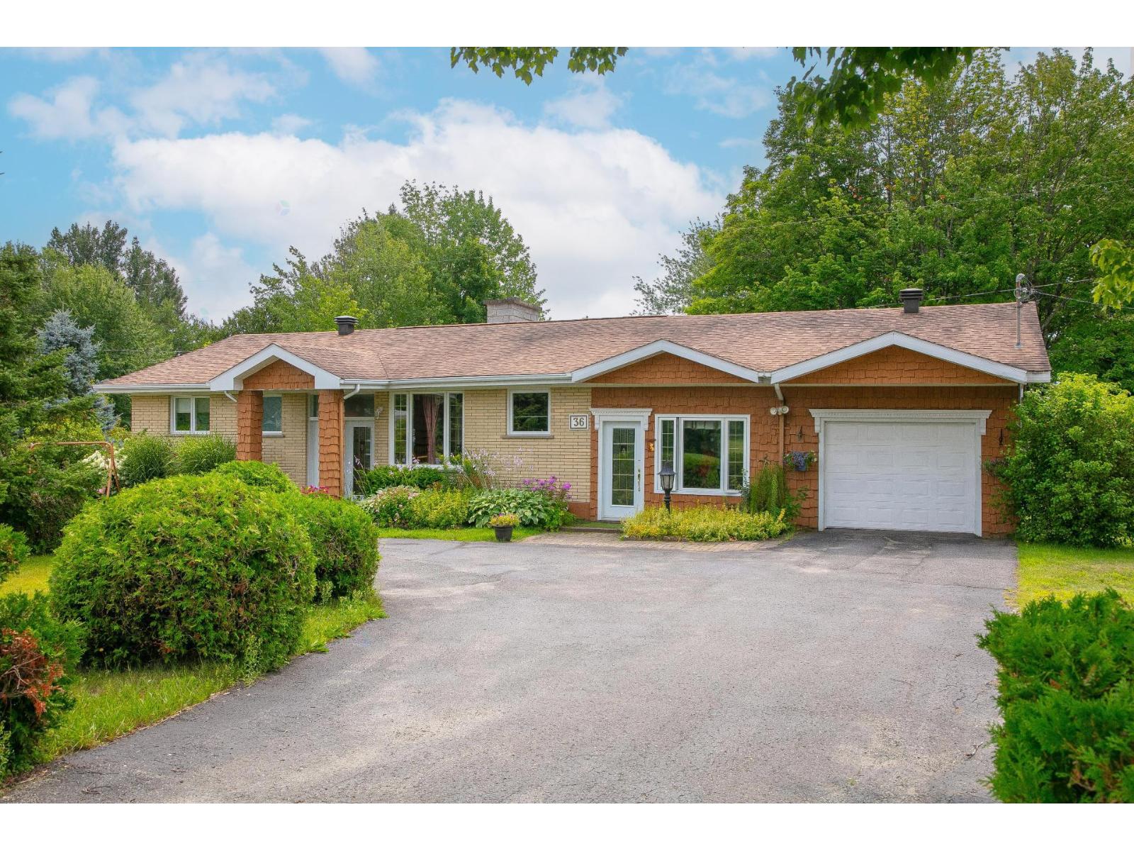 36 Ch. Couture Property Photo 1