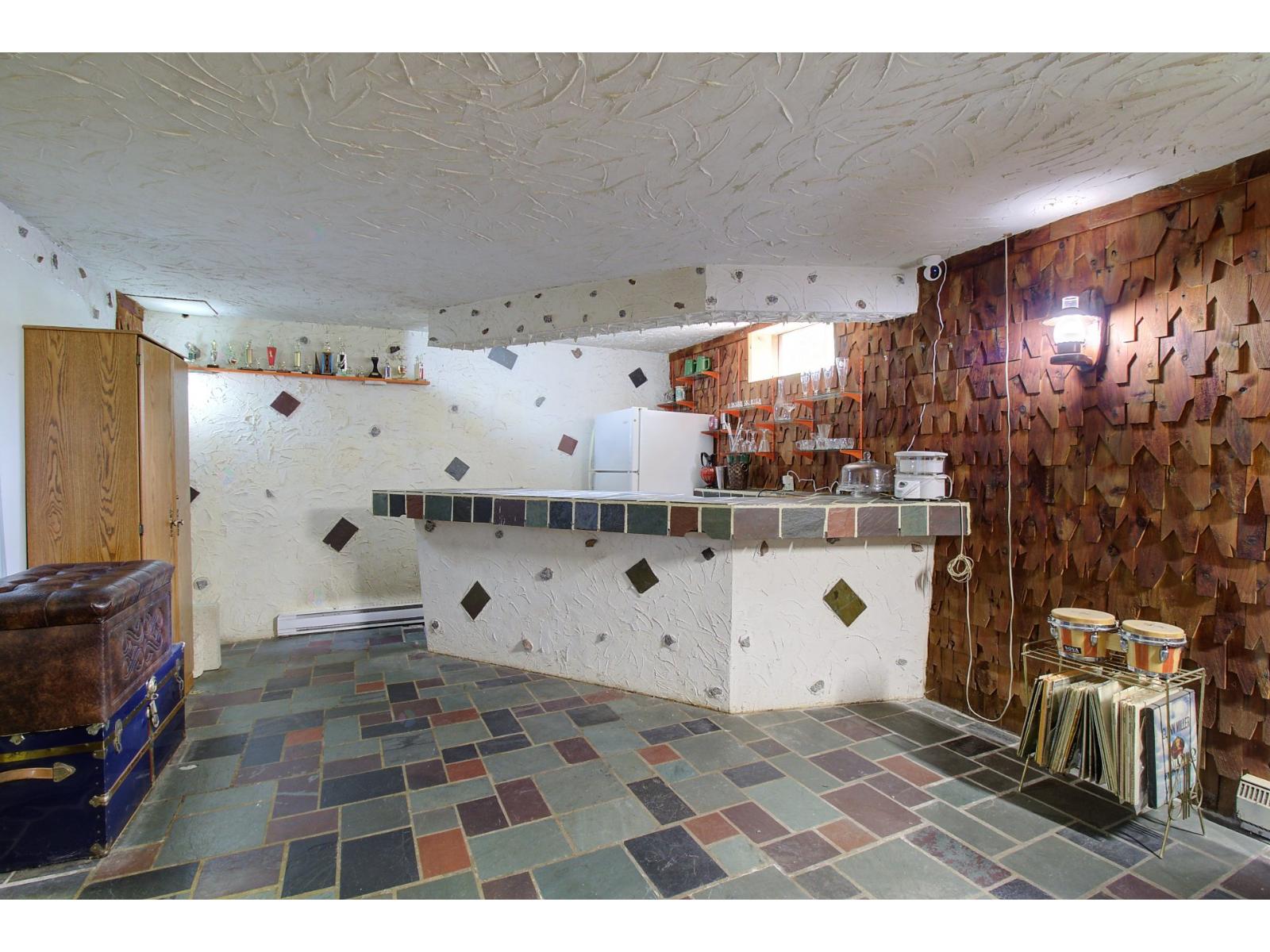 36 Ch. Couture Property Photo 25