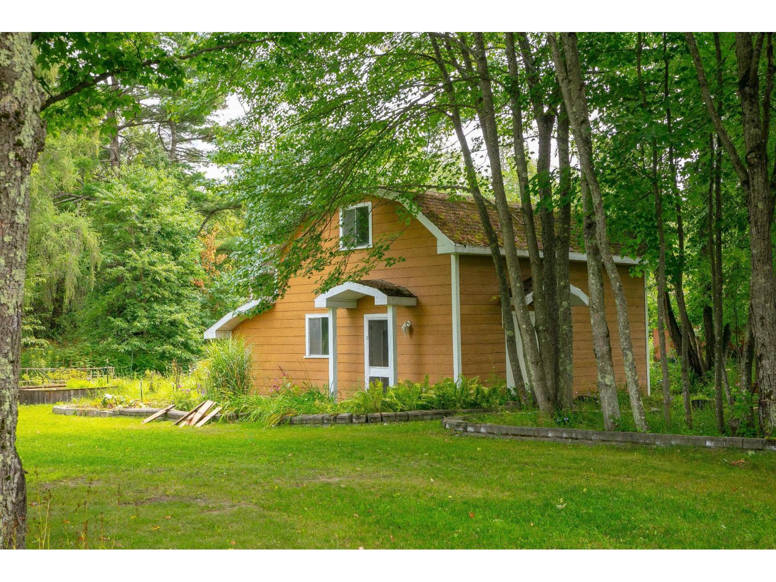 36 Ch. Couture Property Photo 32