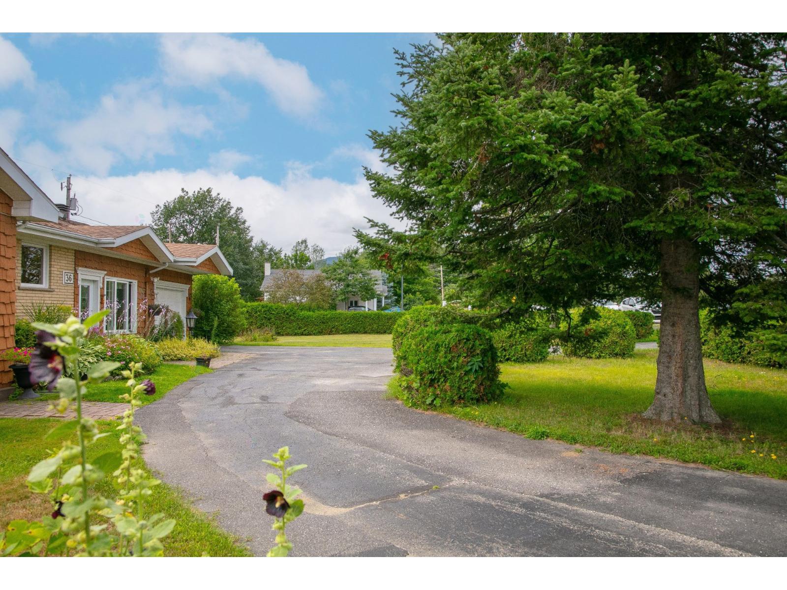 36 Ch. Couture Property Photo 43