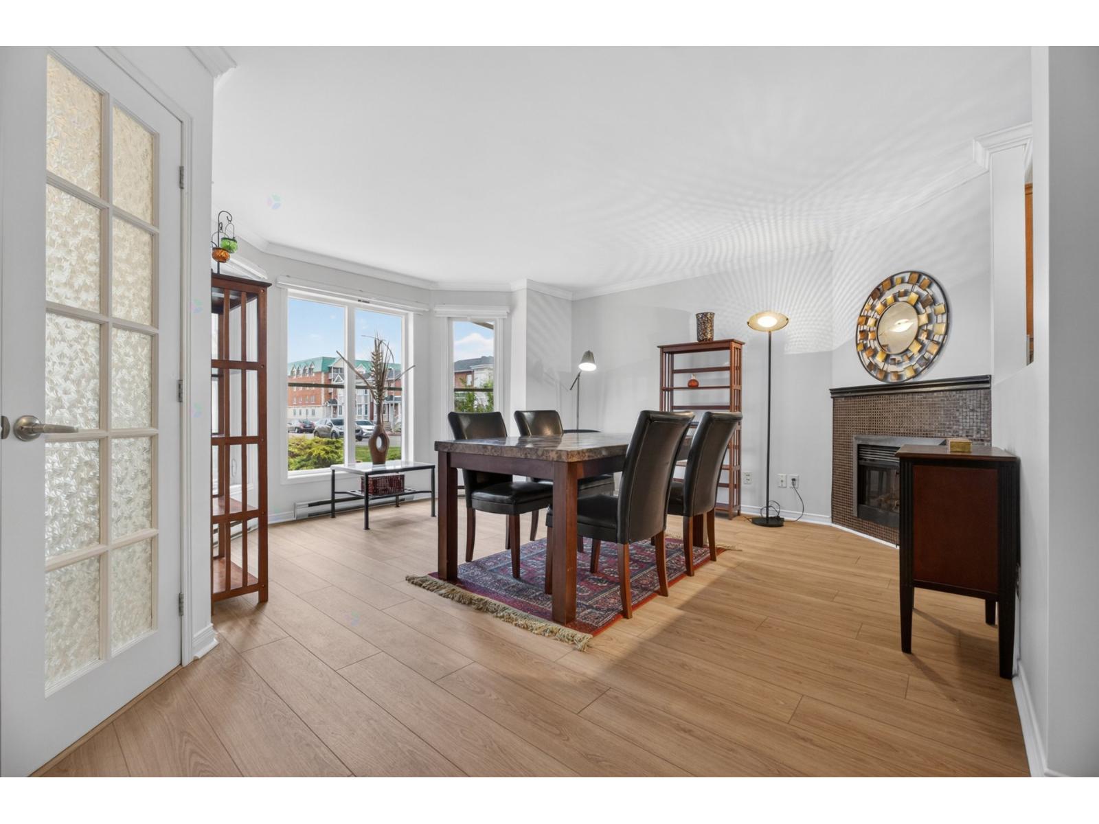 9316 Rue Riverin