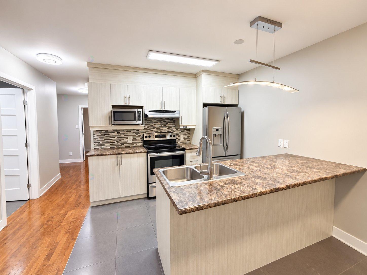 5031 Rue Turcot, #102 Property Photo 2