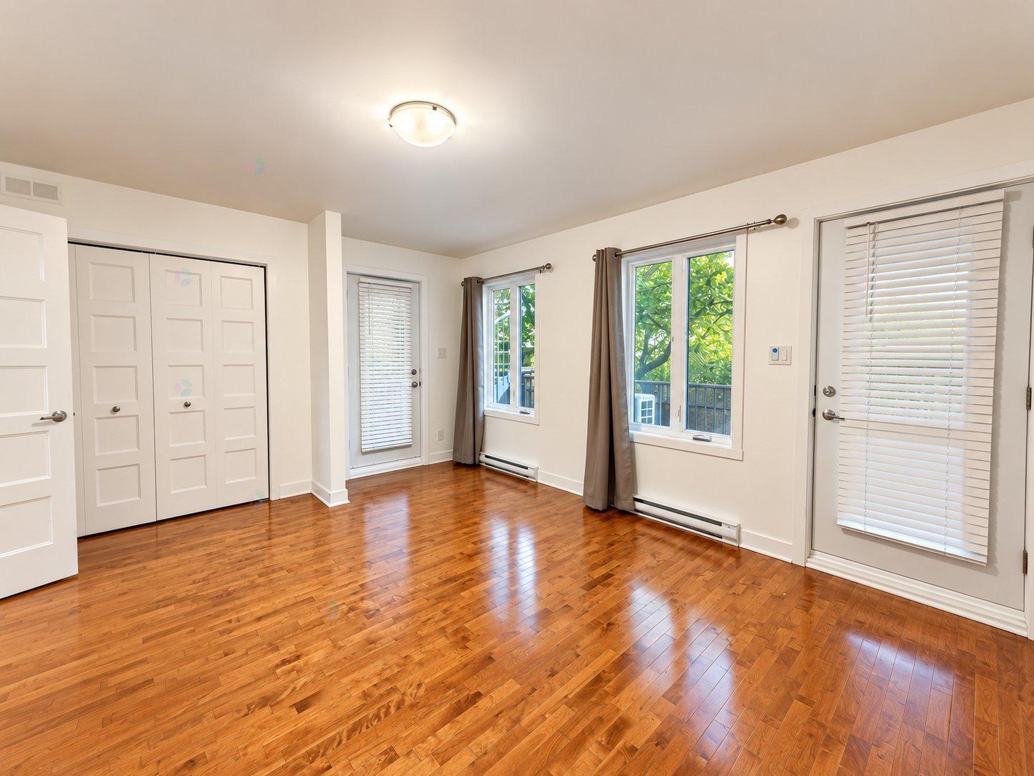 5031 Rue Turcot, #102 Property Photo 5