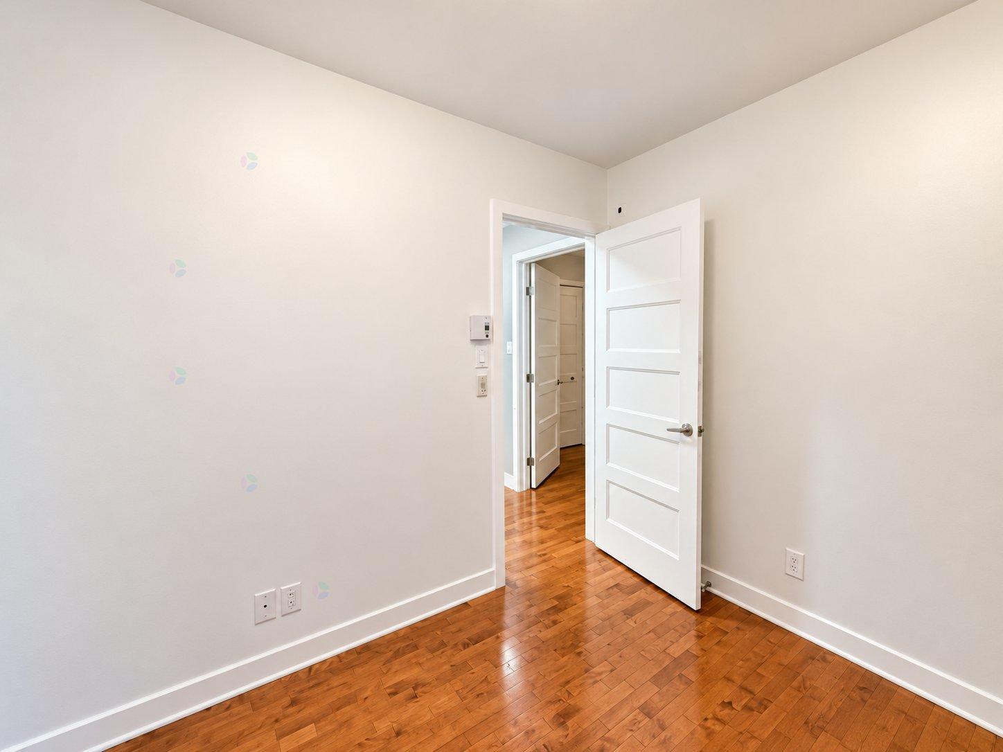 5031 Rue Turcot, #102 Property Photo 6