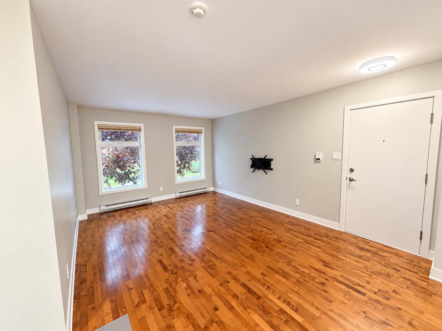 5031 Rue Turcot, #102 Property Photo 15