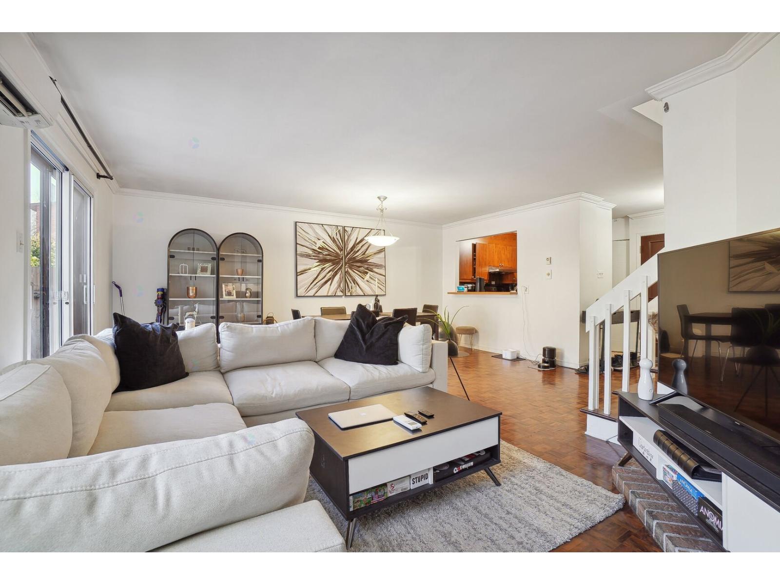 1470 Rue St-jacques, #4 Property Photo 2