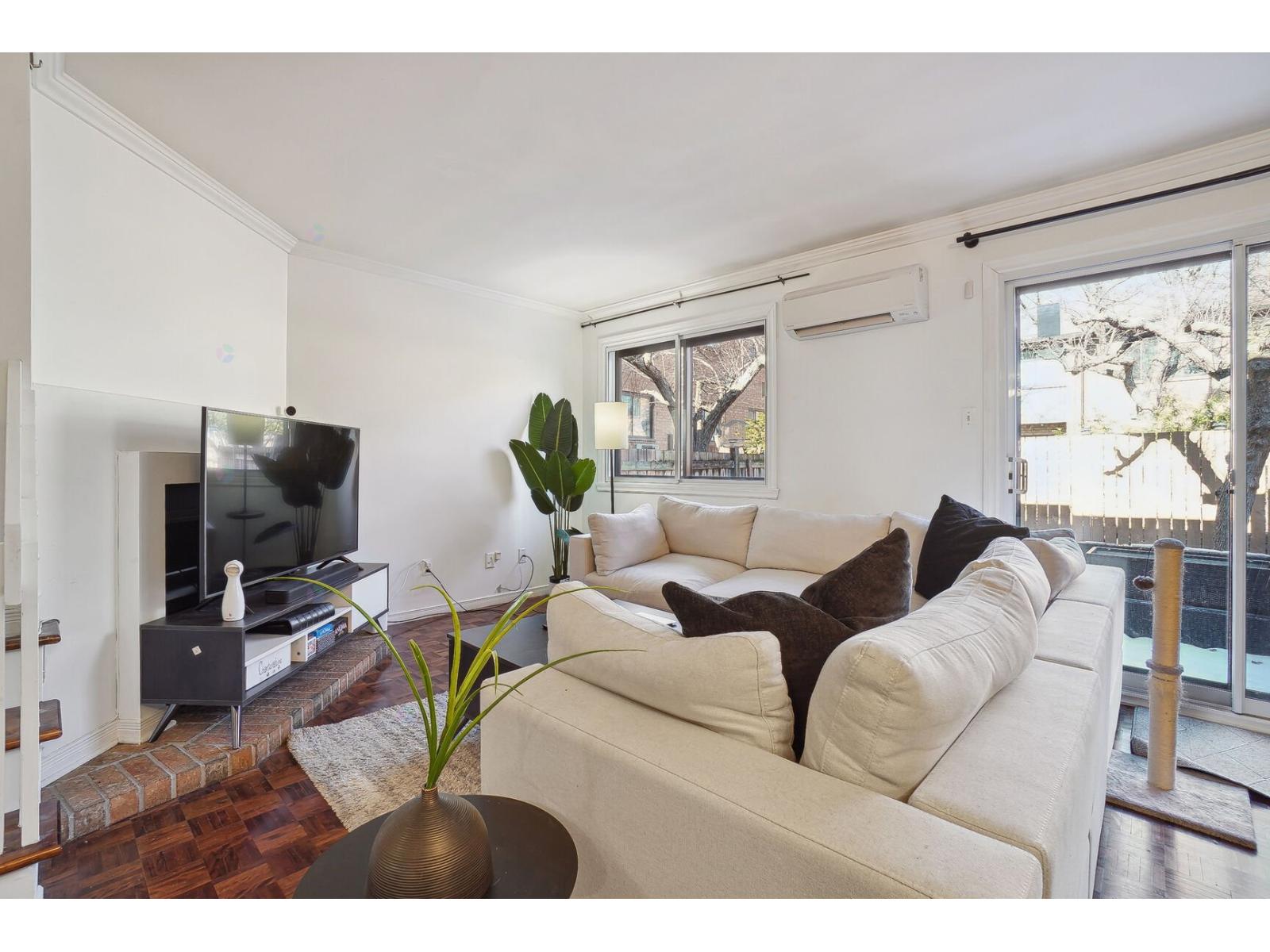 1470 Rue St-jacques, #4 Property Photo 3