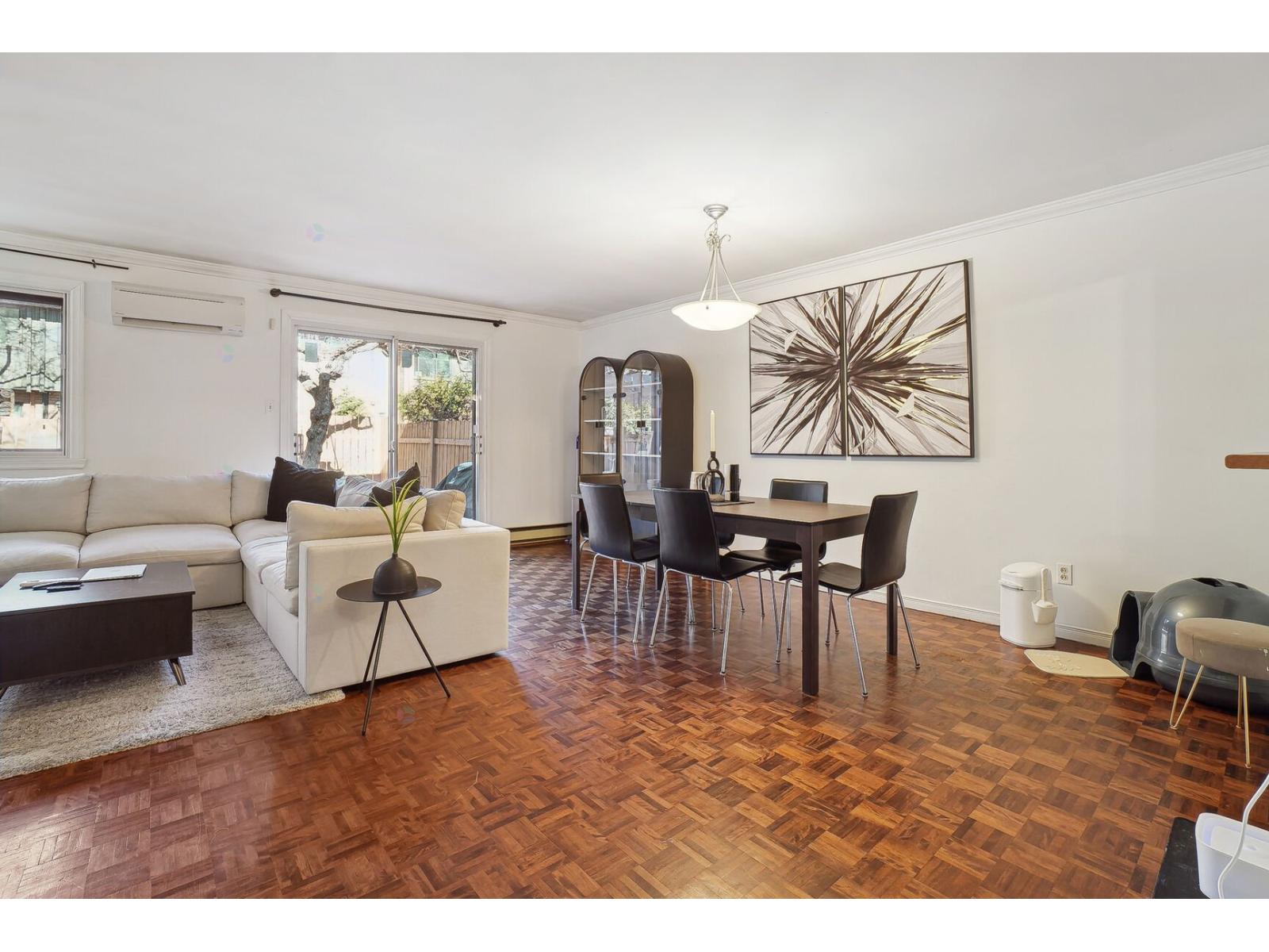 1470 Rue St-jacques, #4 Property Photo 5