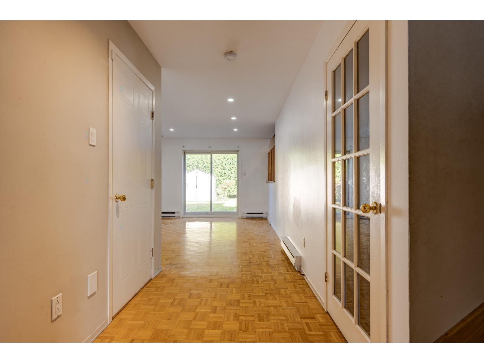 328 Rue Daphné Property Photo 3